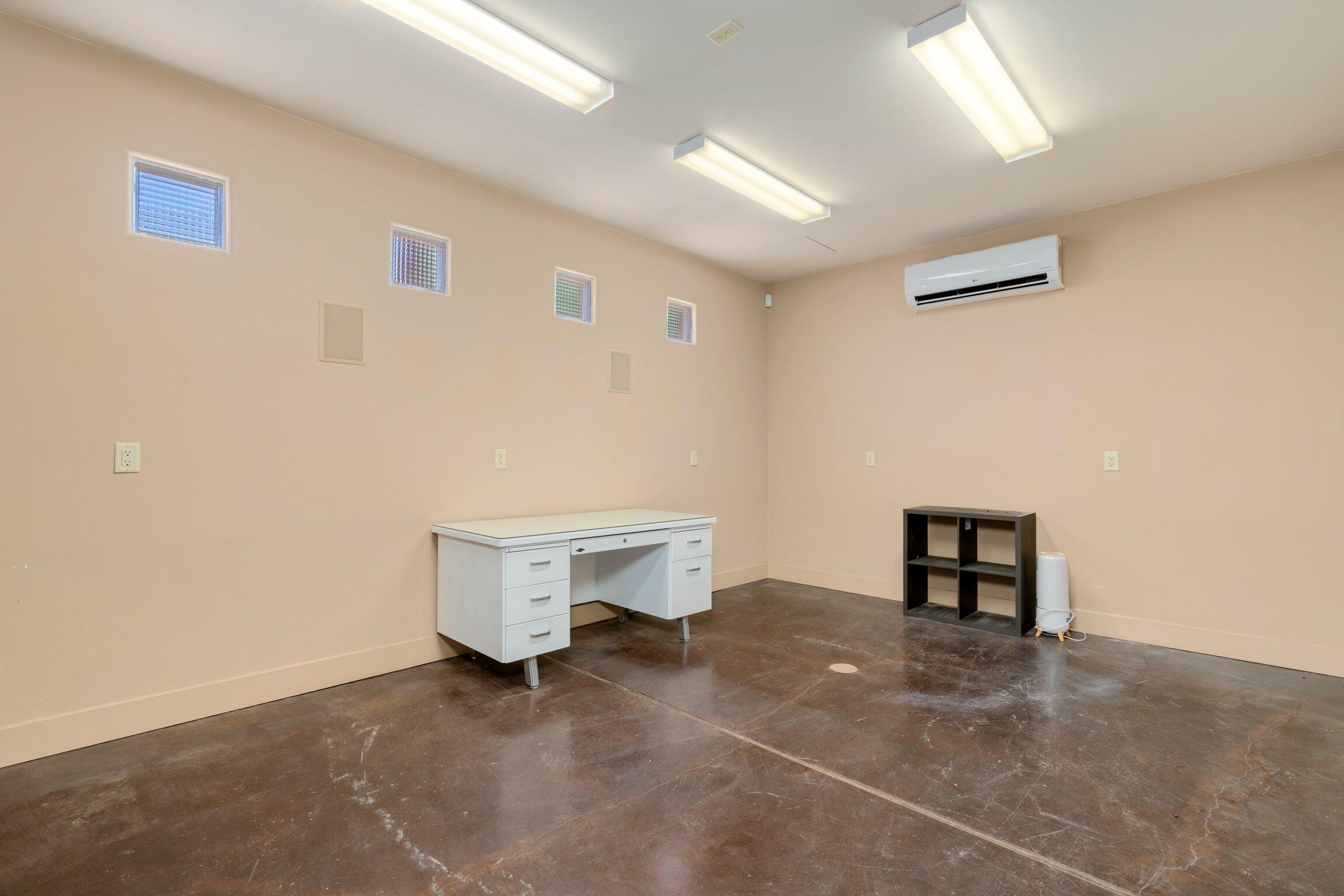 306 Bryn Mawr Drive SE