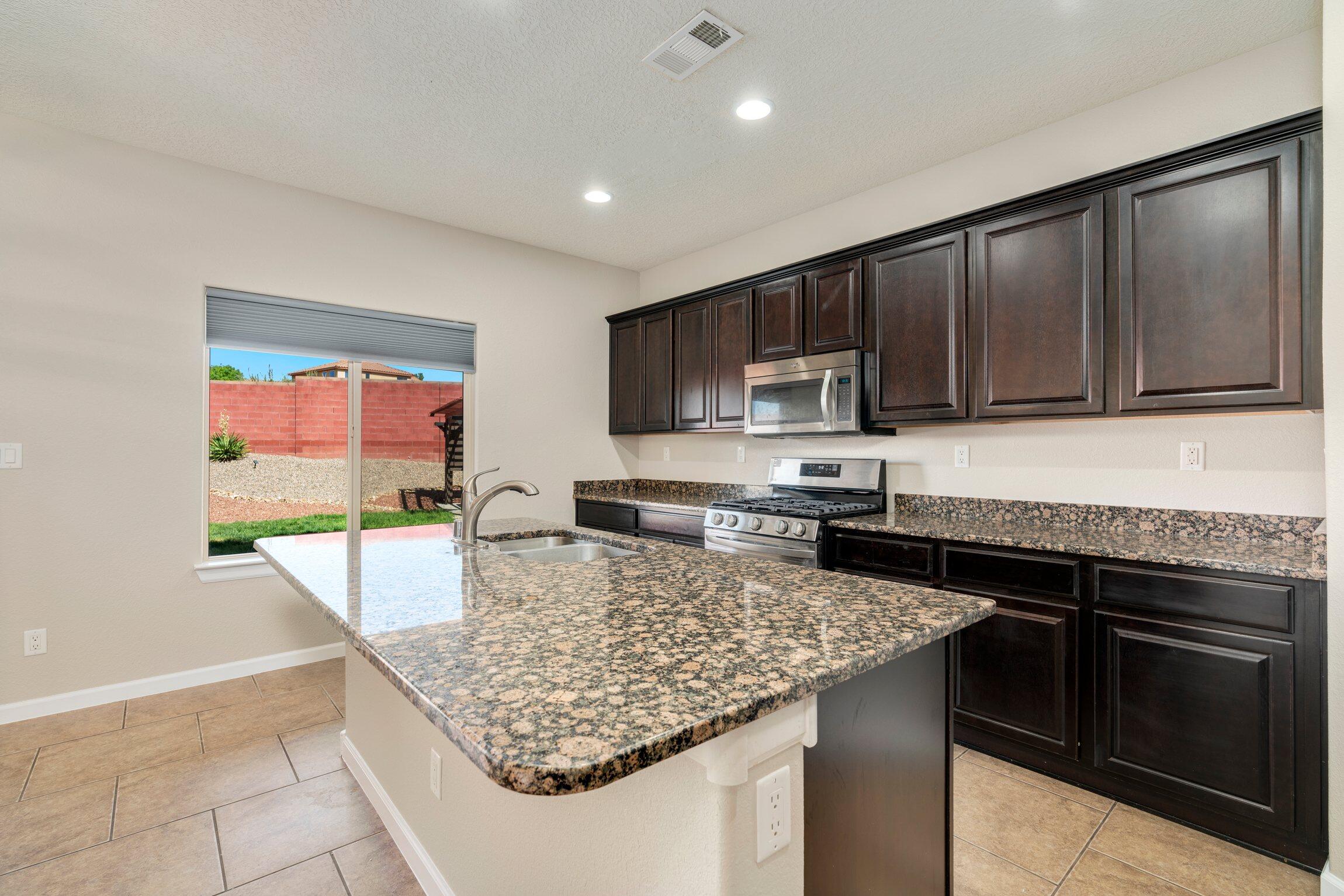 515 Loma Linda Court NE