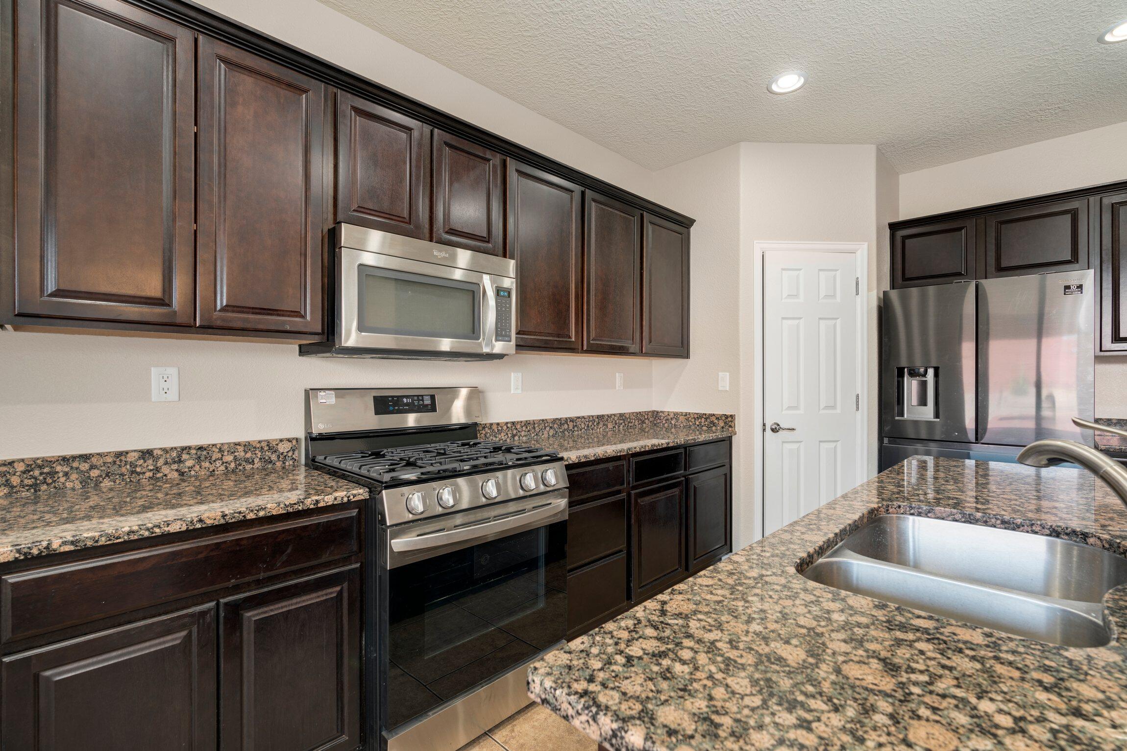 515 Loma Linda Court NE