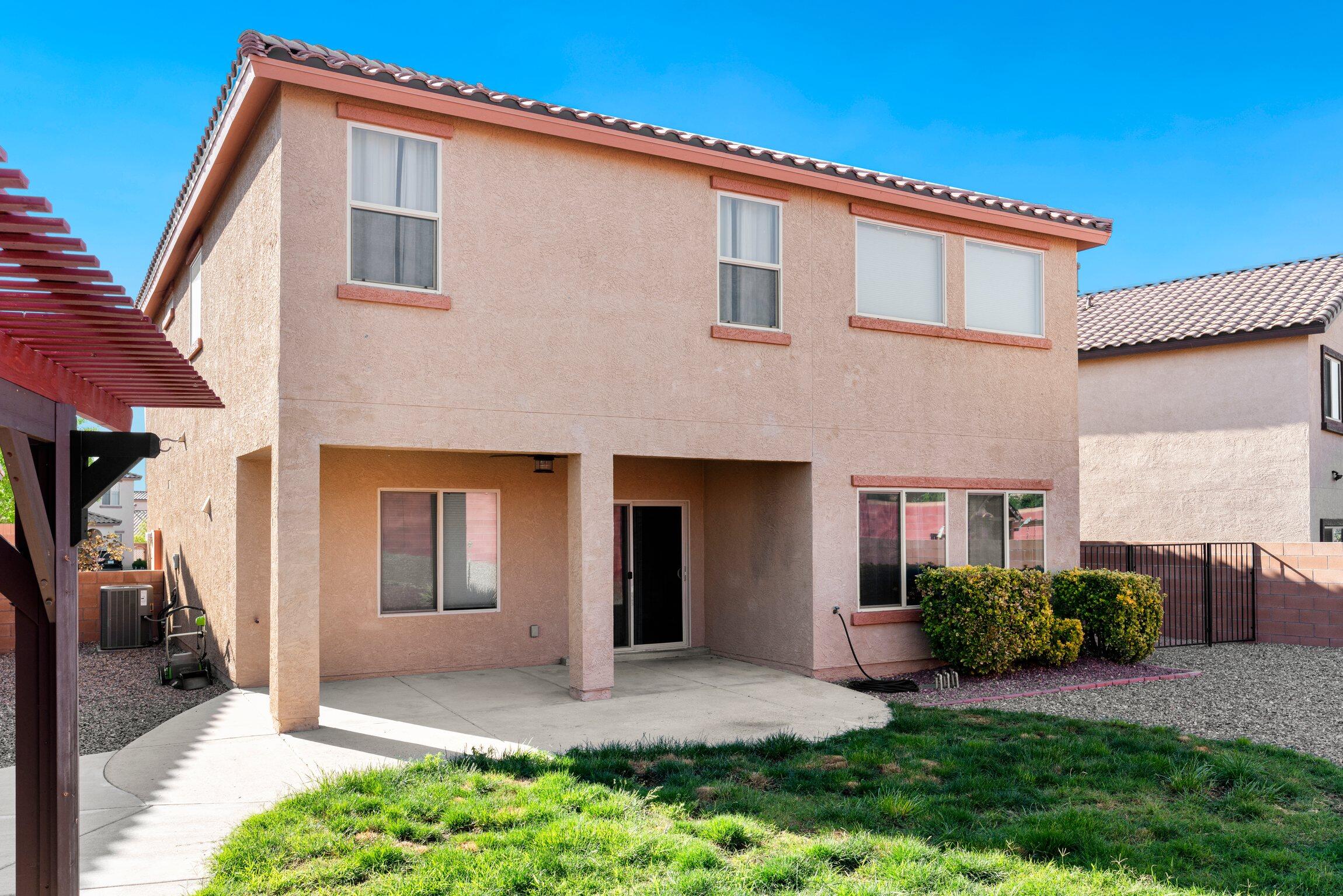 515 Loma Linda Court NE