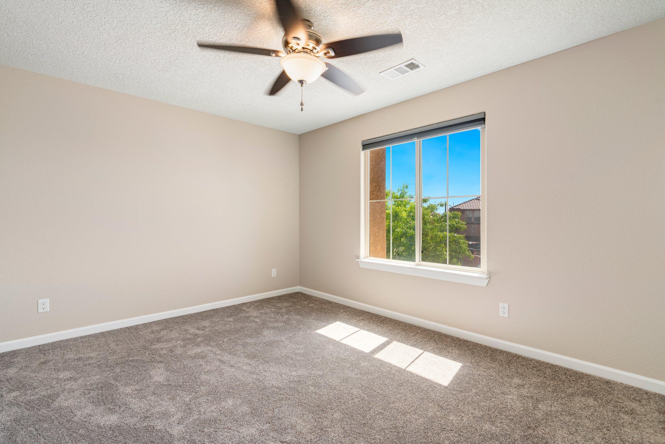 515 Loma Linda Court NE