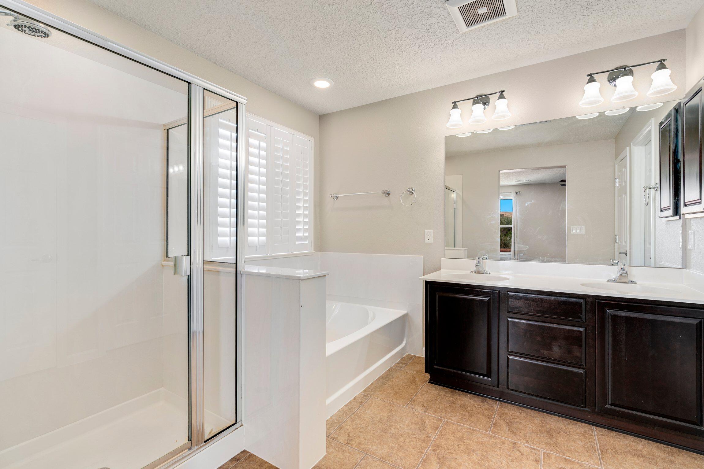 515 Loma Linda Court NE