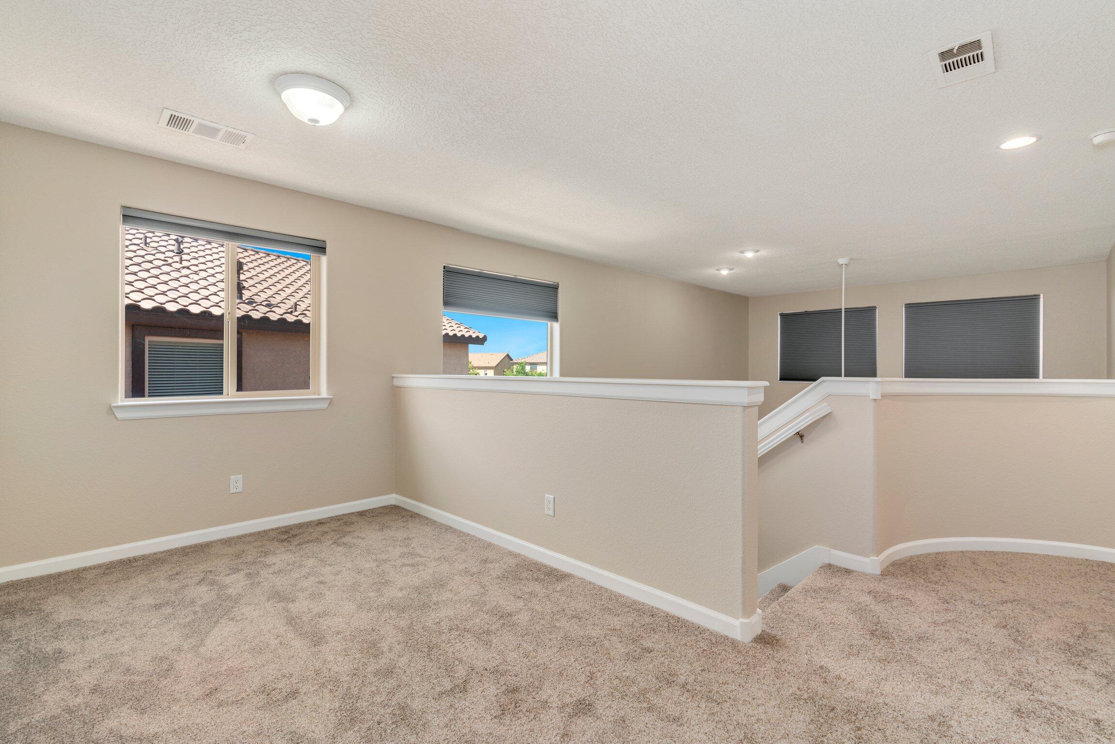 515 Loma Linda Court NE