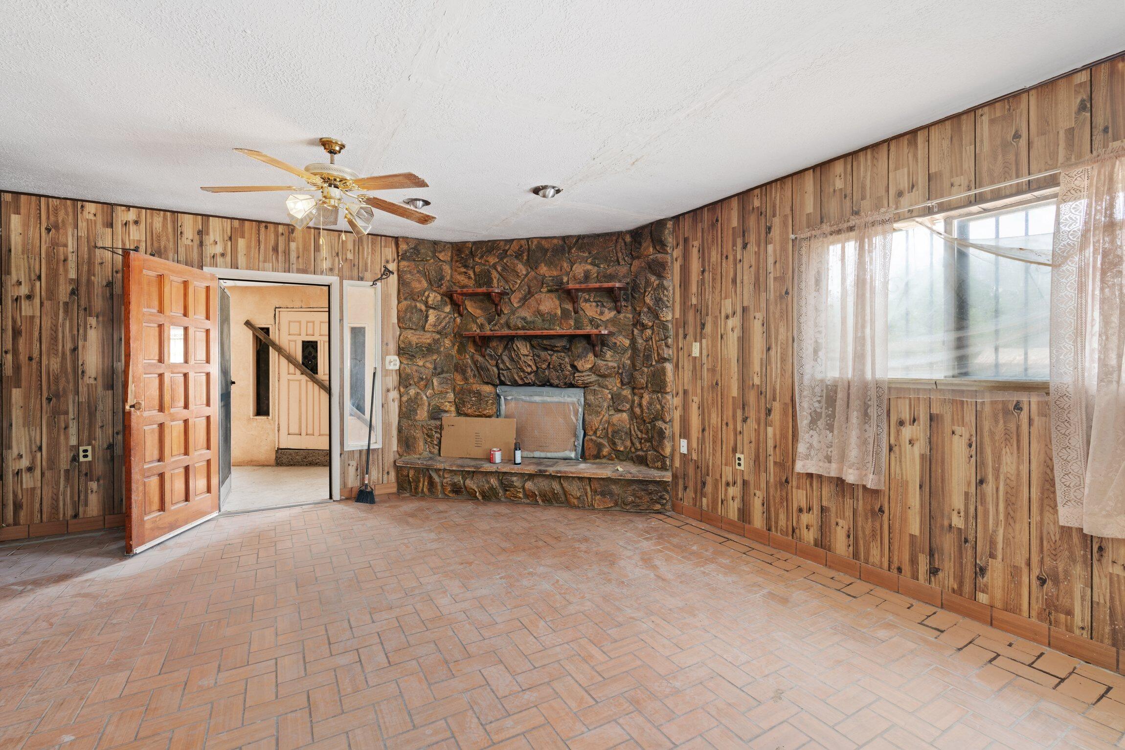 2915 Duranes Road NW