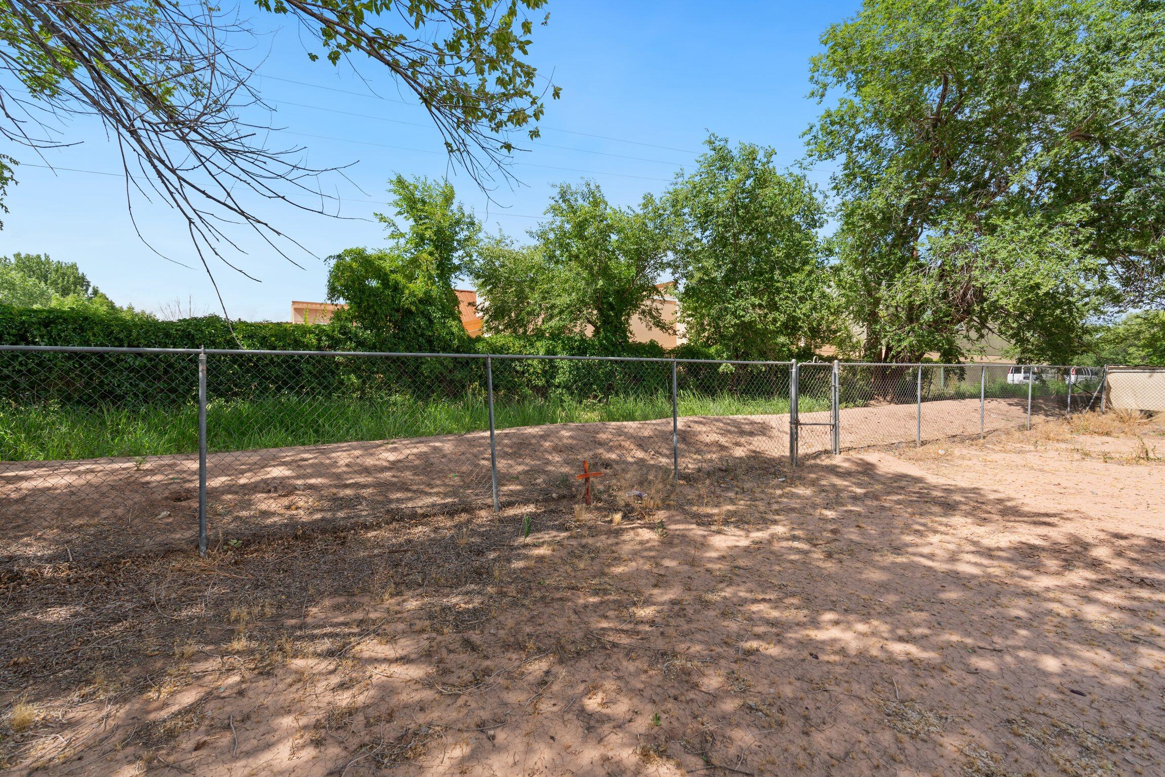 2915 Duranes Road NW