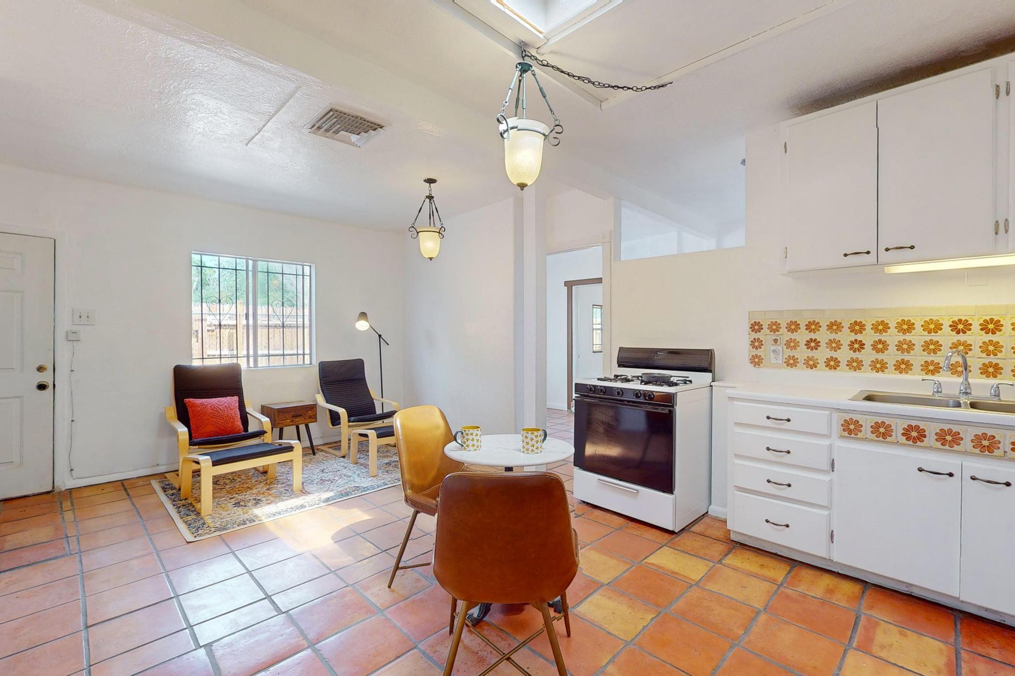 1426 San Andres Avenue NW