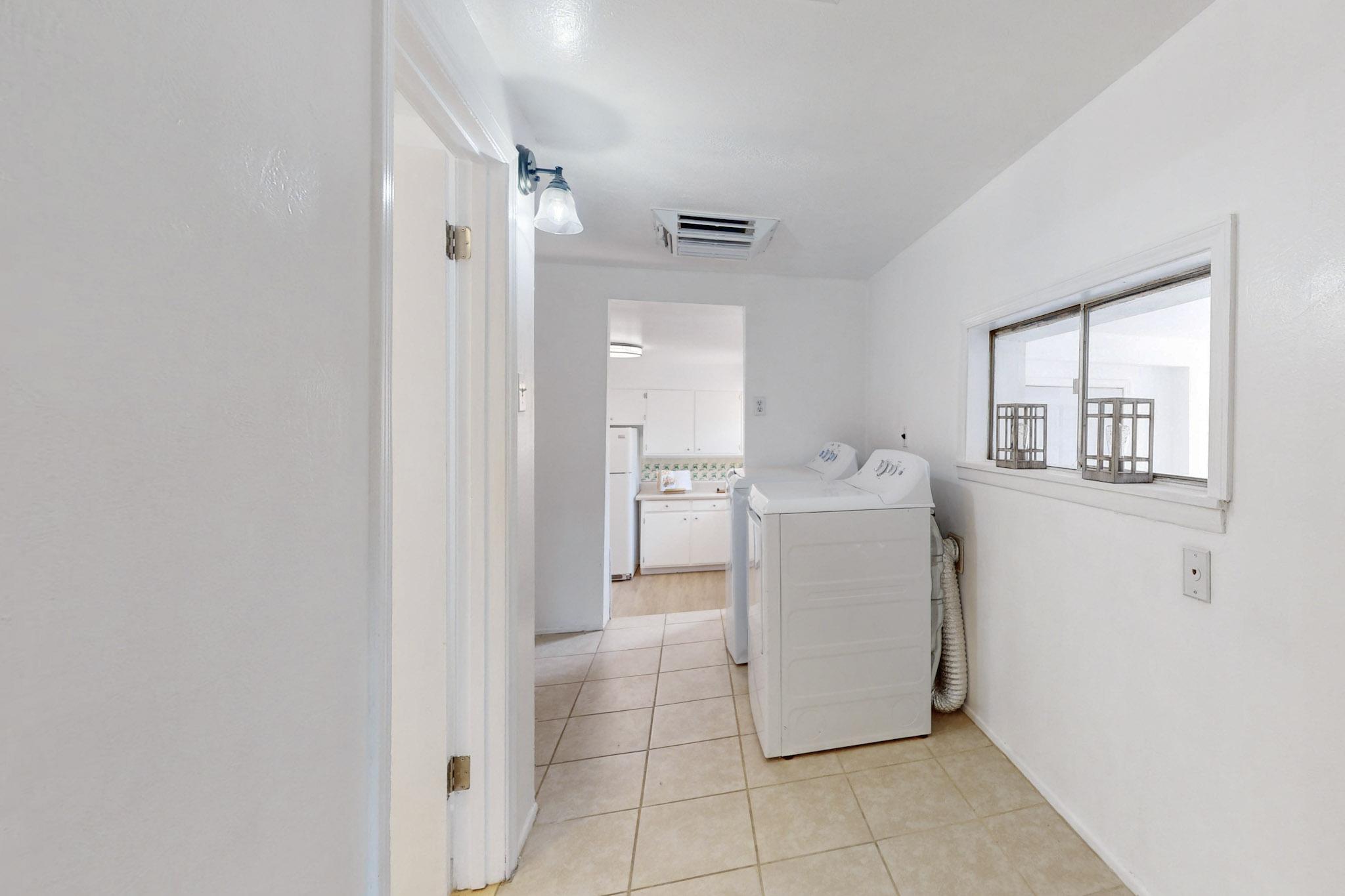 1426 San Andres Avenue NW