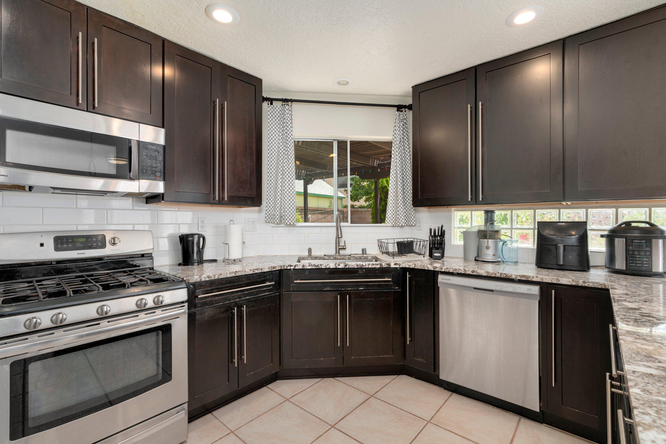 7700 Eagle Rock Avenue NE