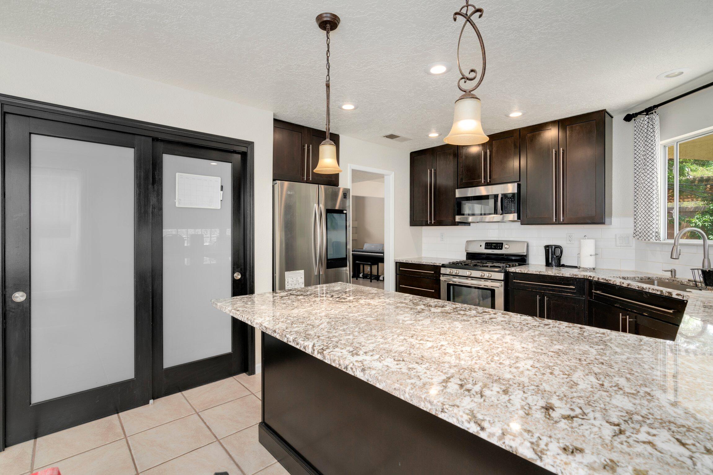 7700 Eagle Rock Avenue NE