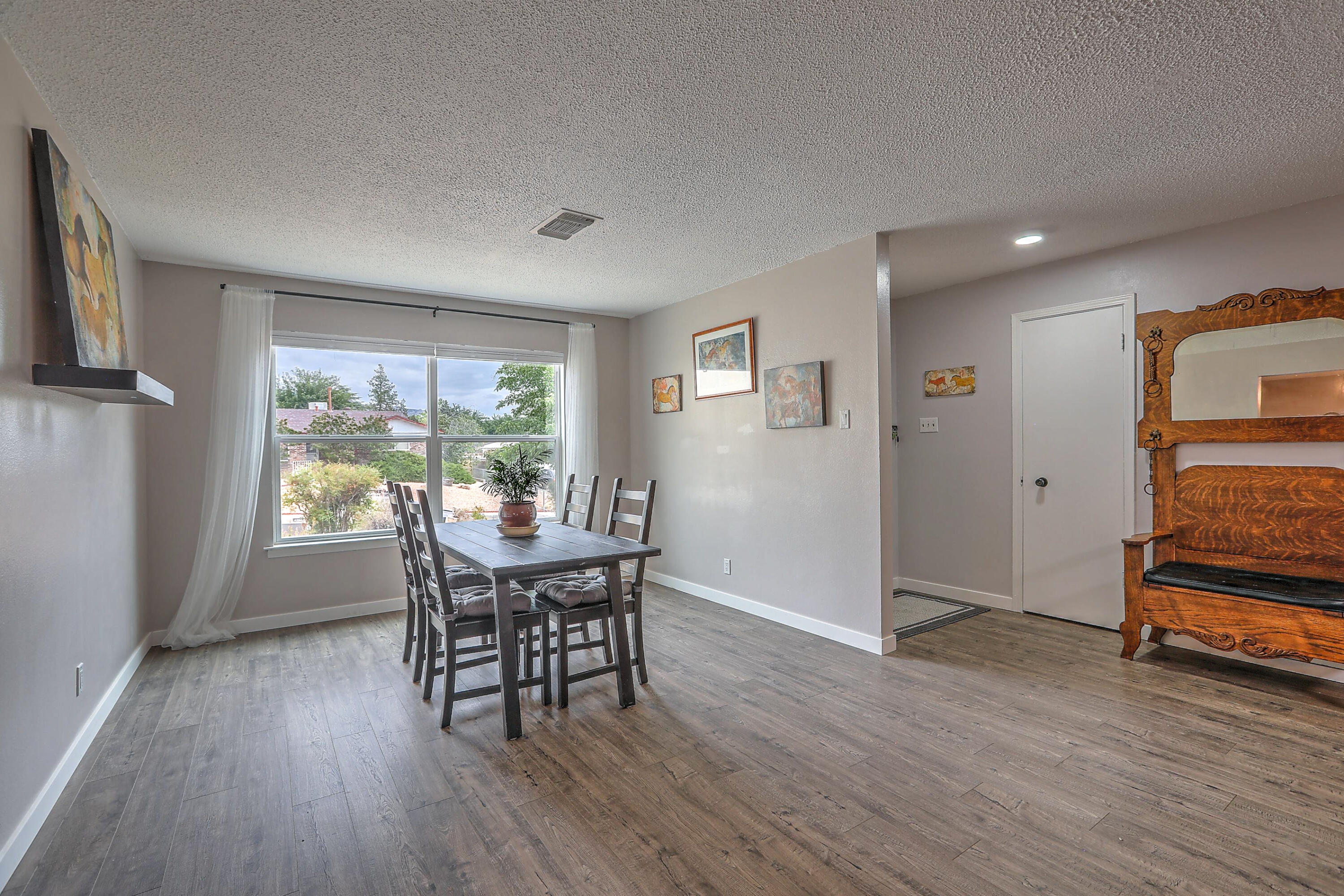 4707 DANUBE Drive NE