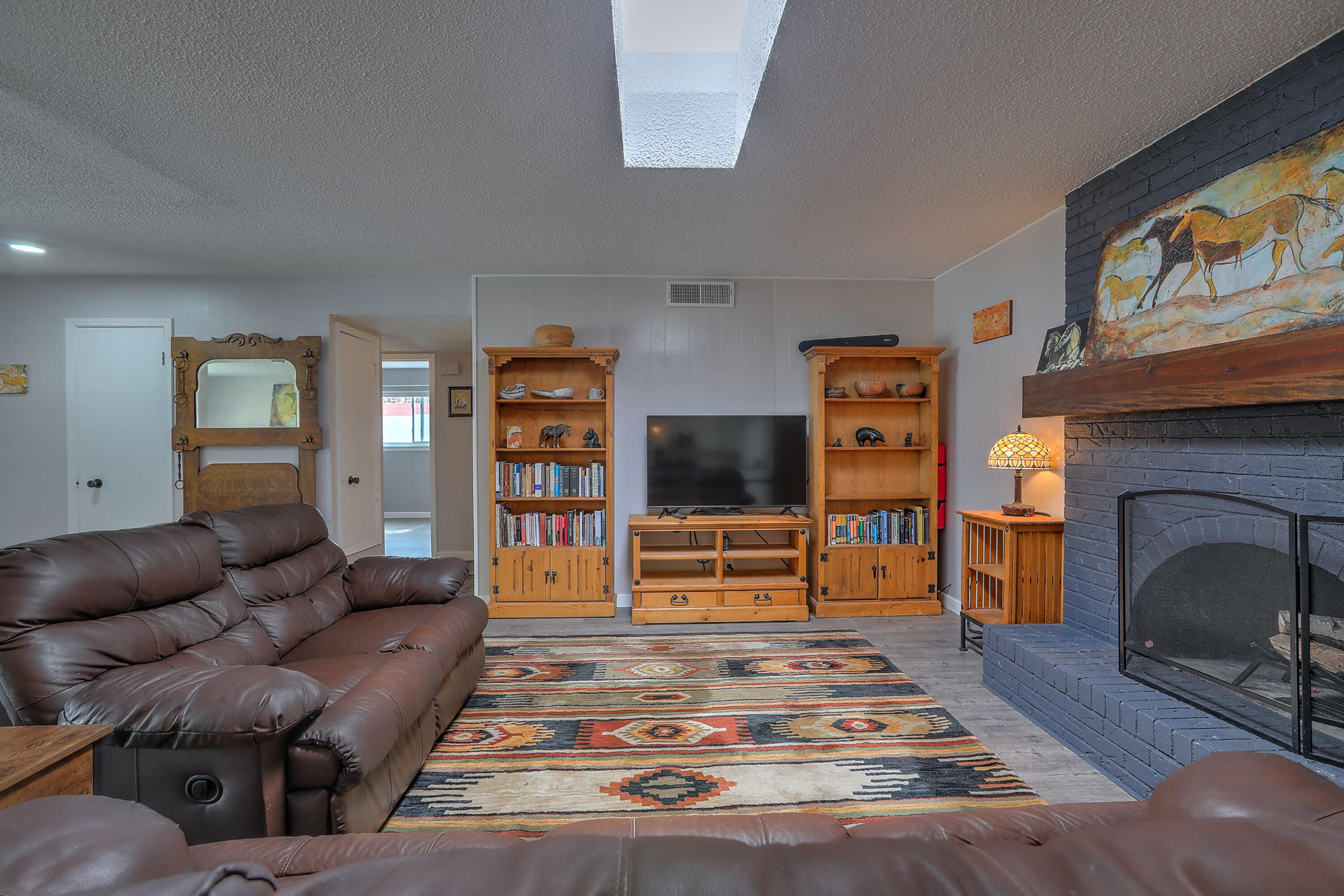 4707 DANUBE Drive NE