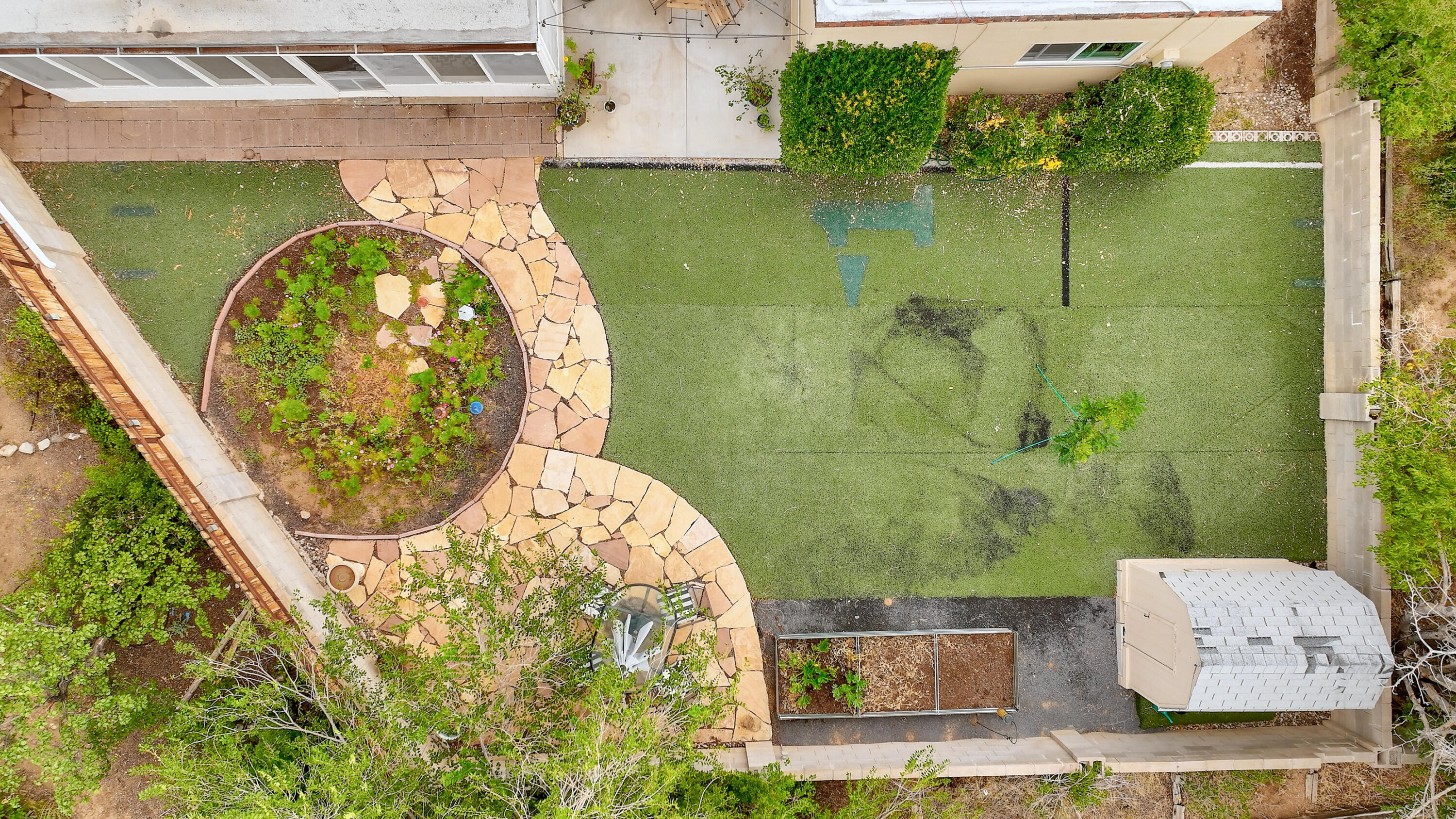 4707 DANUBE Drive NE