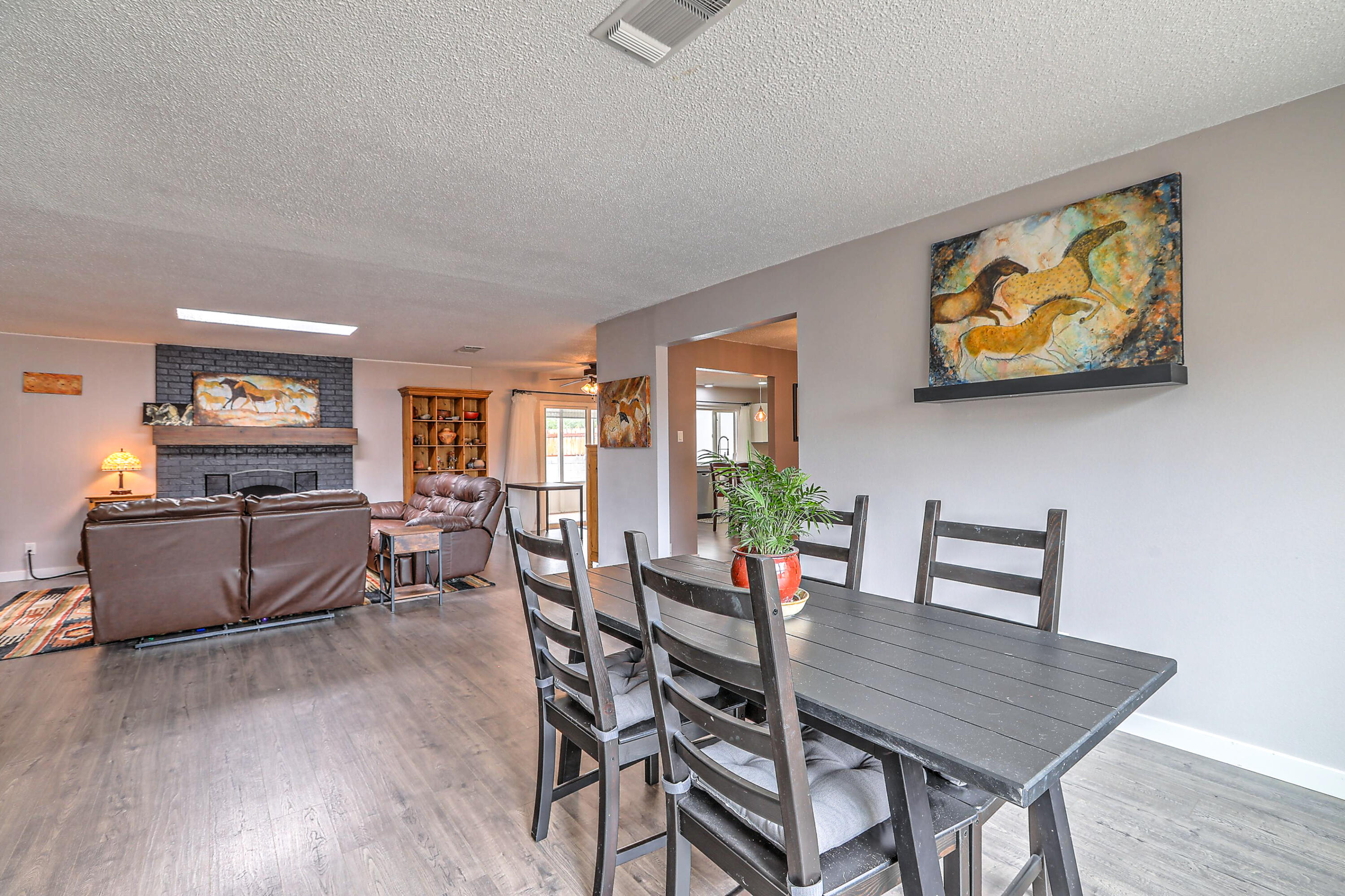 4707 DANUBE Drive NE