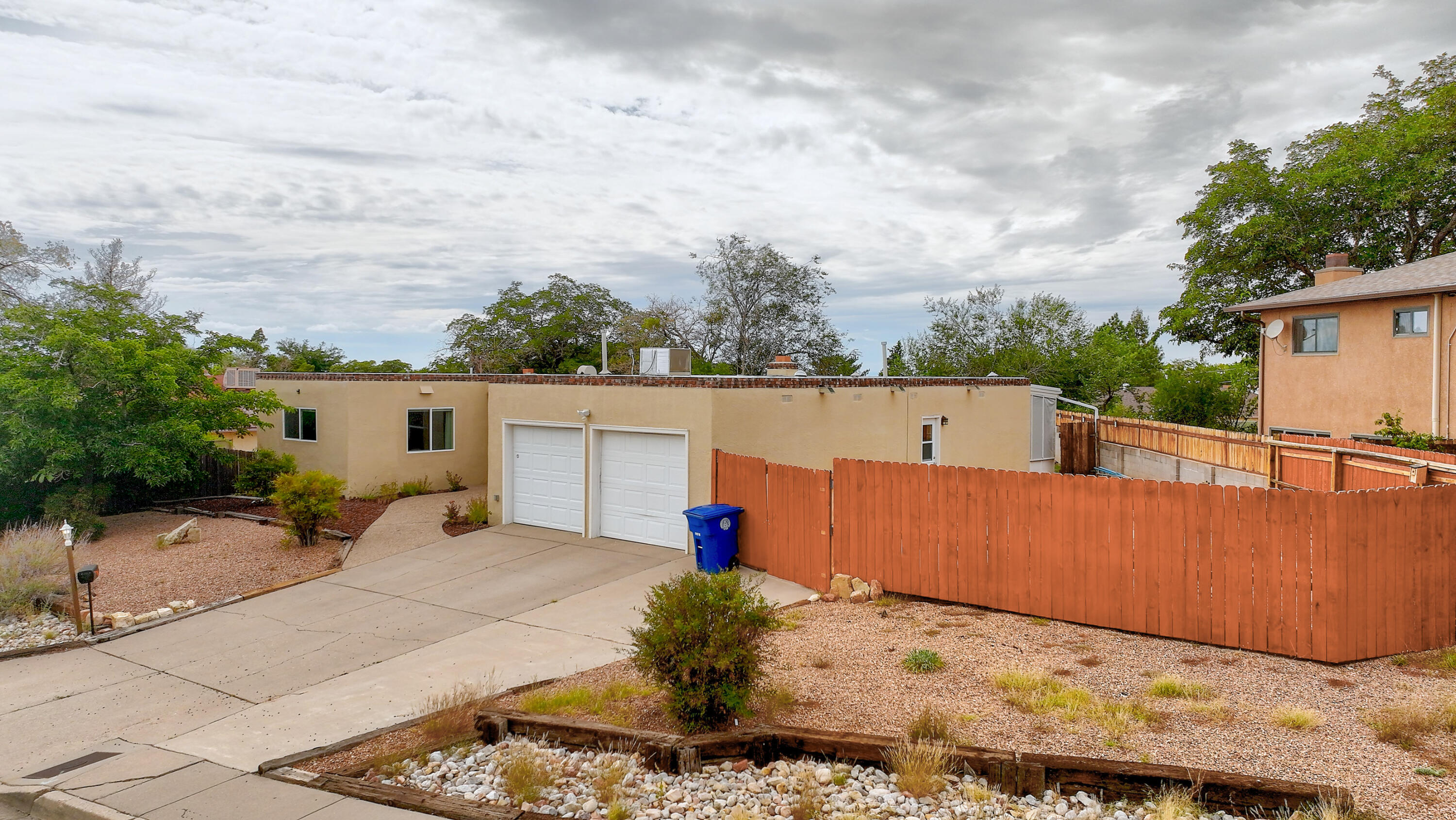 4707 DANUBE Drive NE