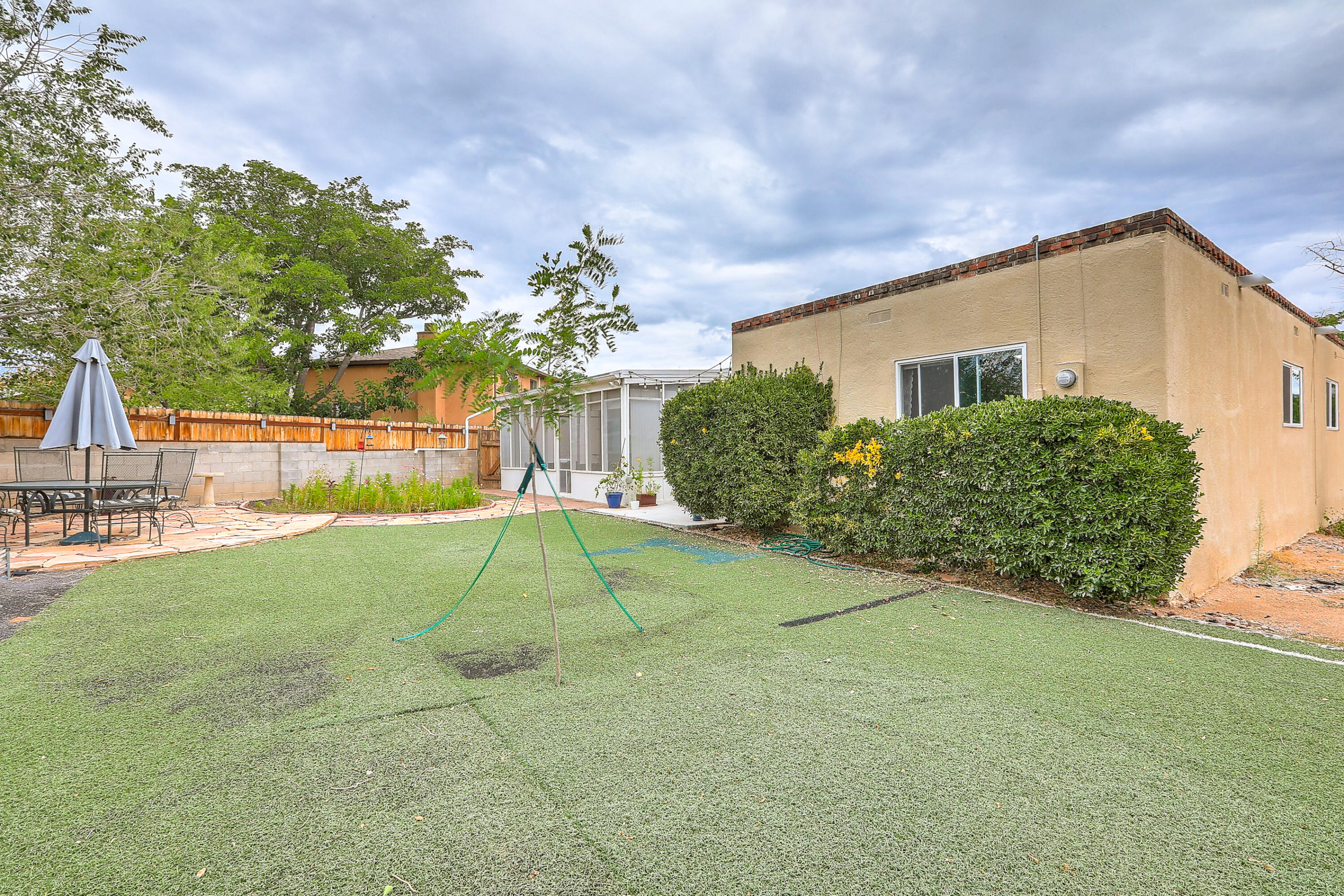 4707 DANUBE Drive NE