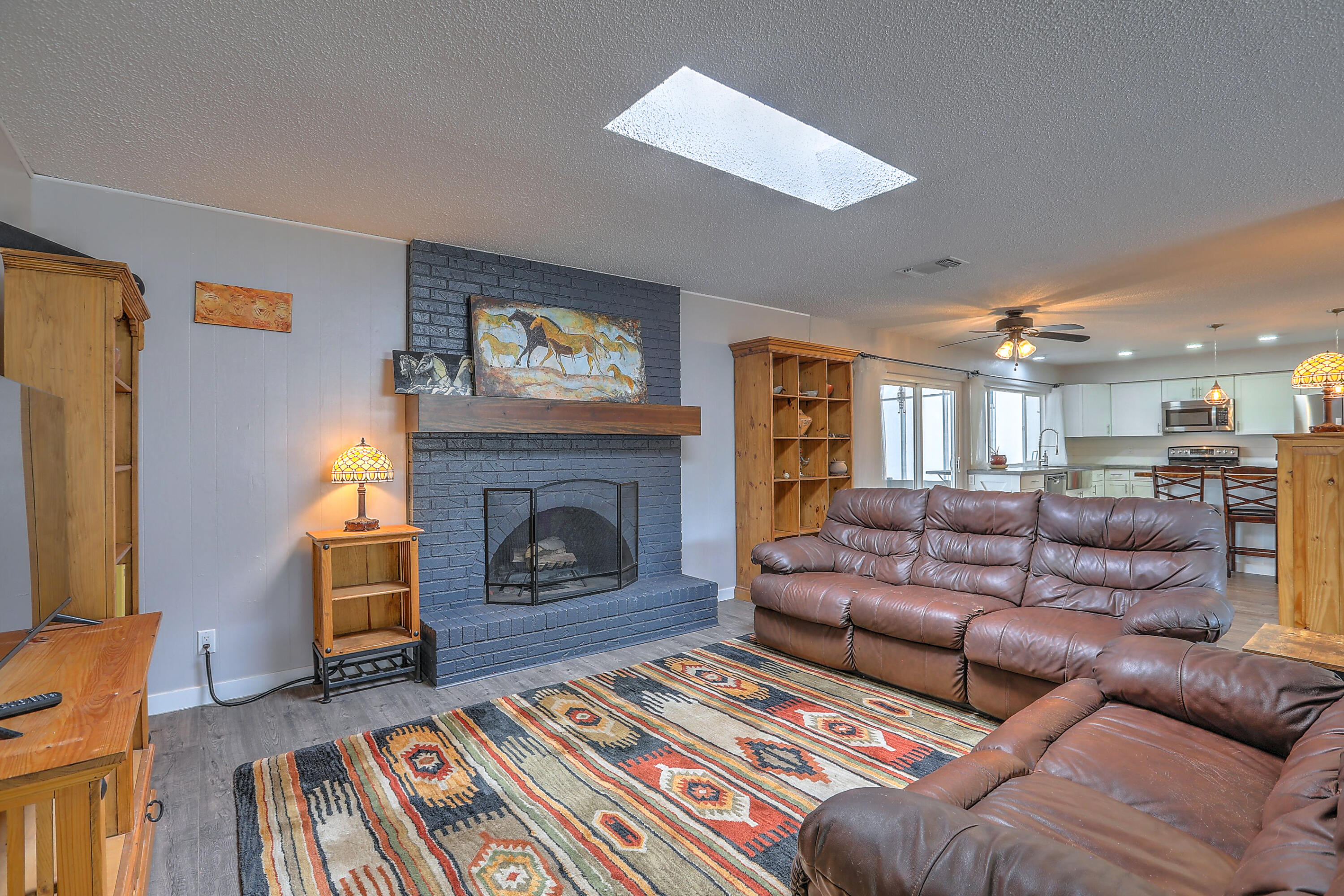 4707 DANUBE Drive NE