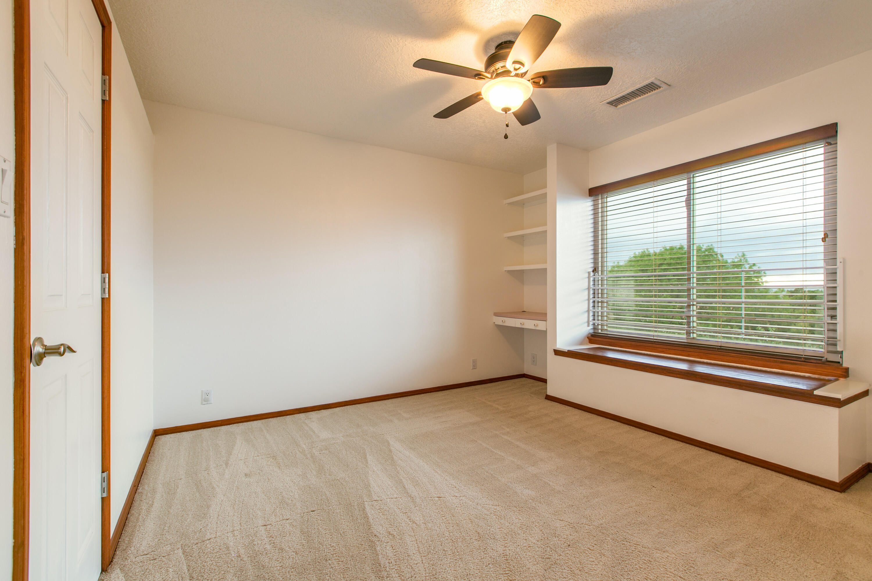 10209 Florence Avenue NE