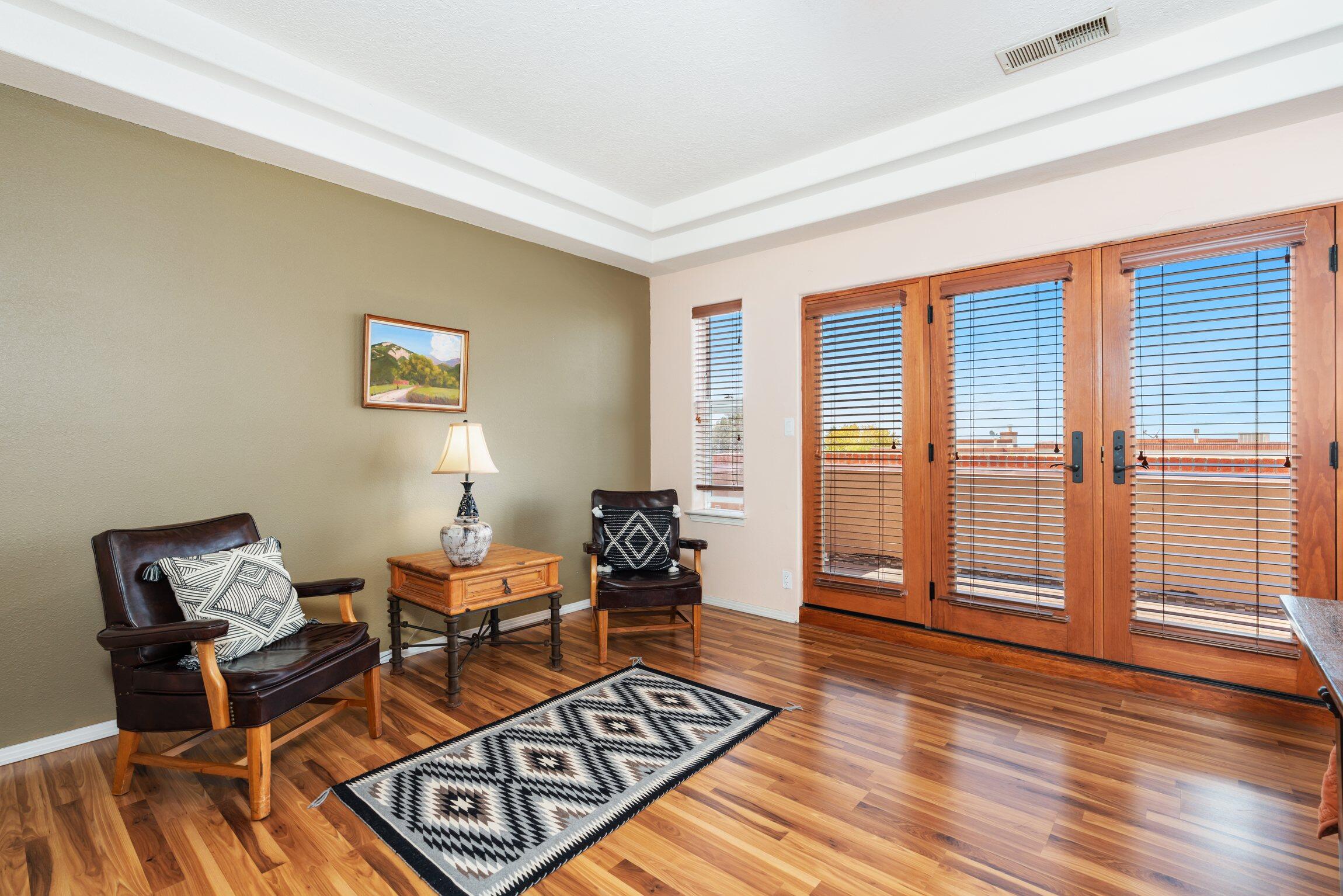 5606 BOSQUE VISTA Drive NE