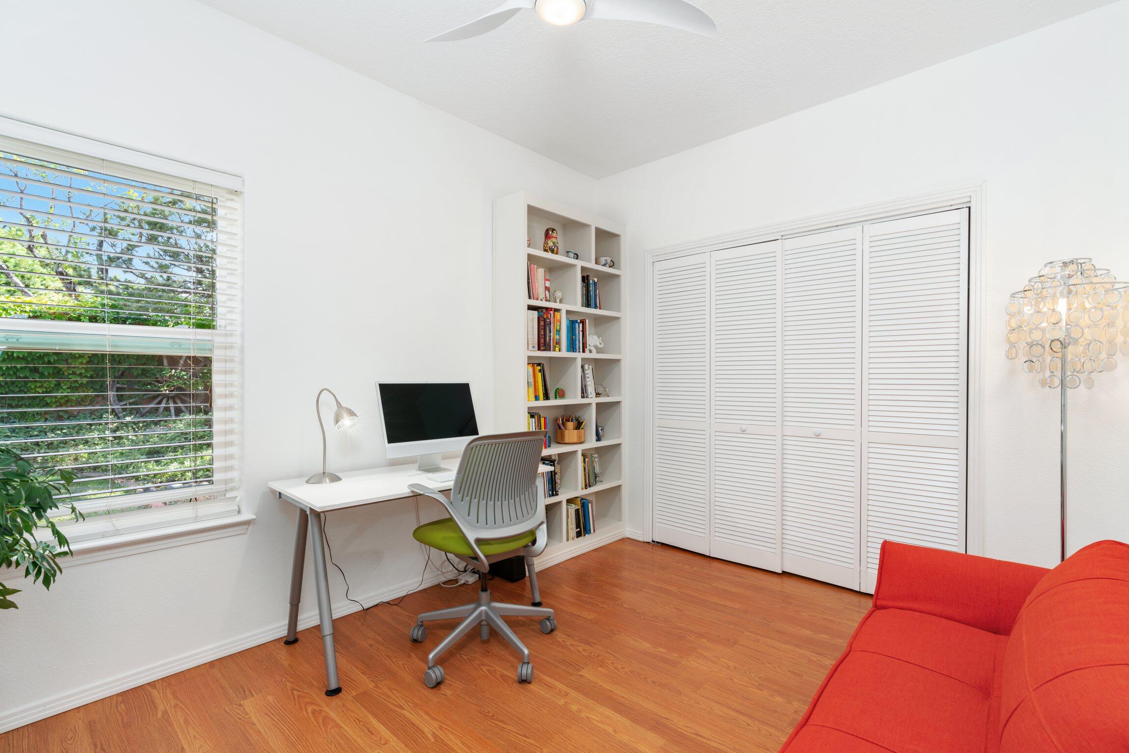 5606 BOSQUE VISTA Drive NE