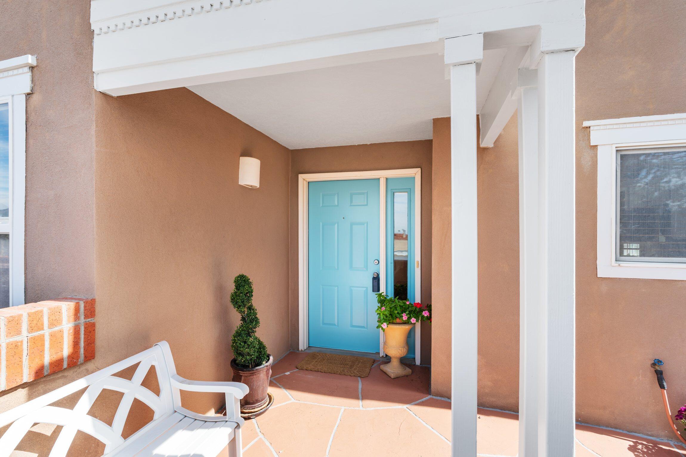 5606 BOSQUE VISTA Drive NE