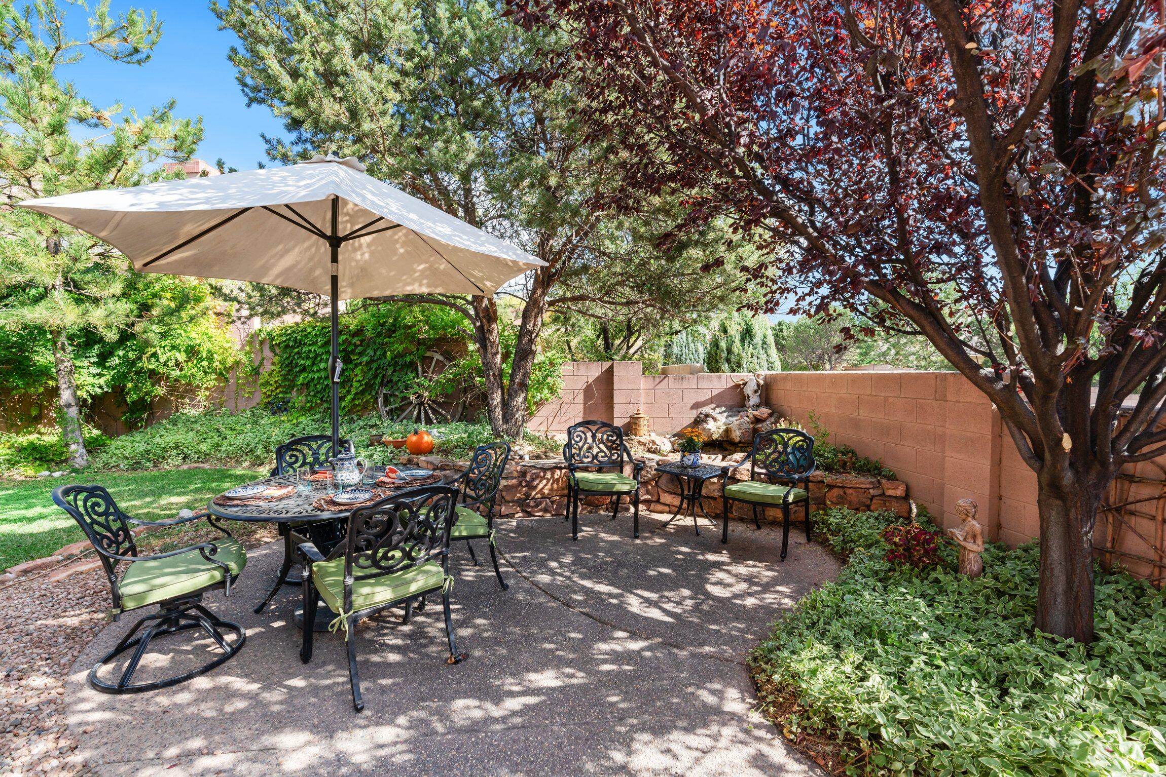 5606 BOSQUE VISTA Drive NE