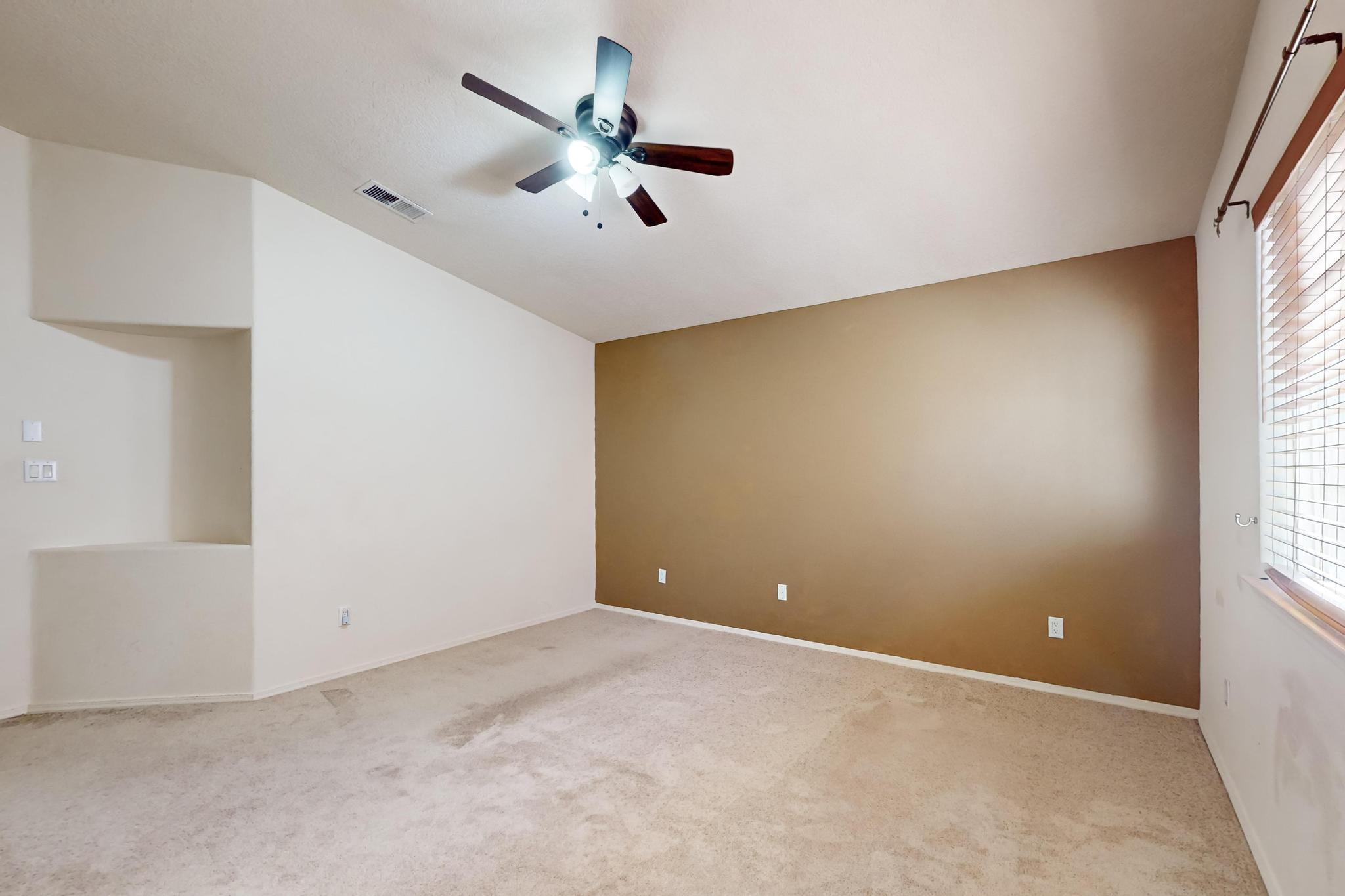 4827 MCNARY Court NW