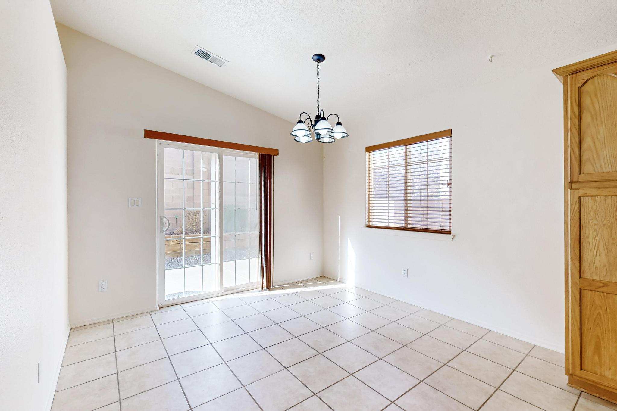 4827 MCNARY Court NW