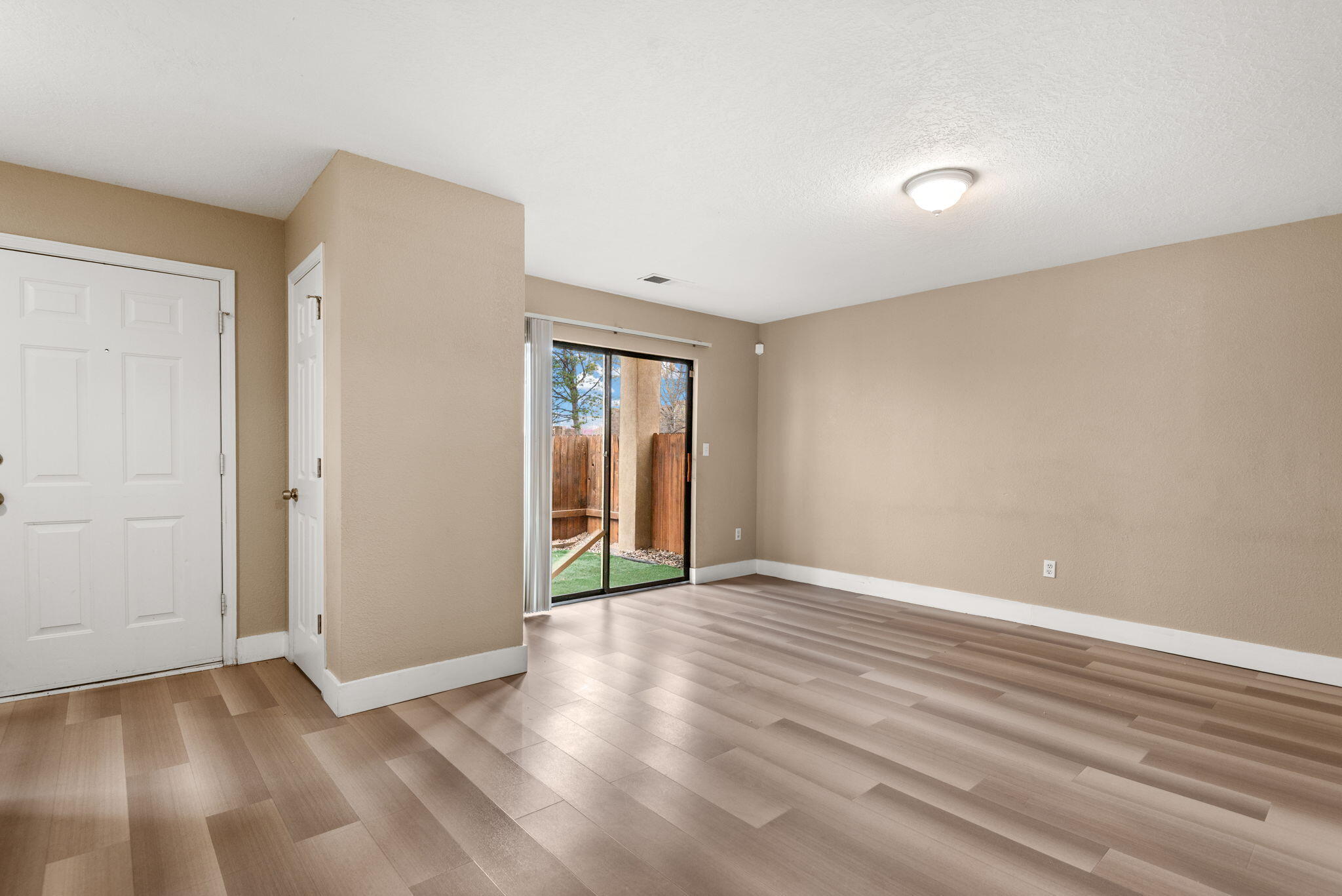 4801 IRVING Boulevard NW 303