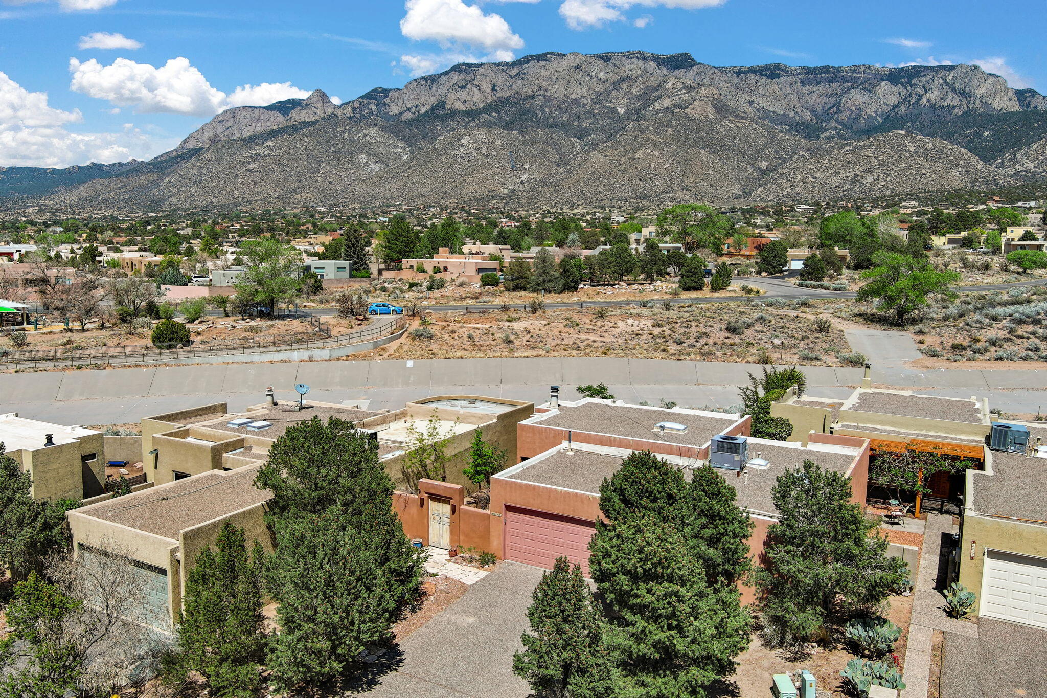 1837 TRAMWAY TERRACE Loop NE