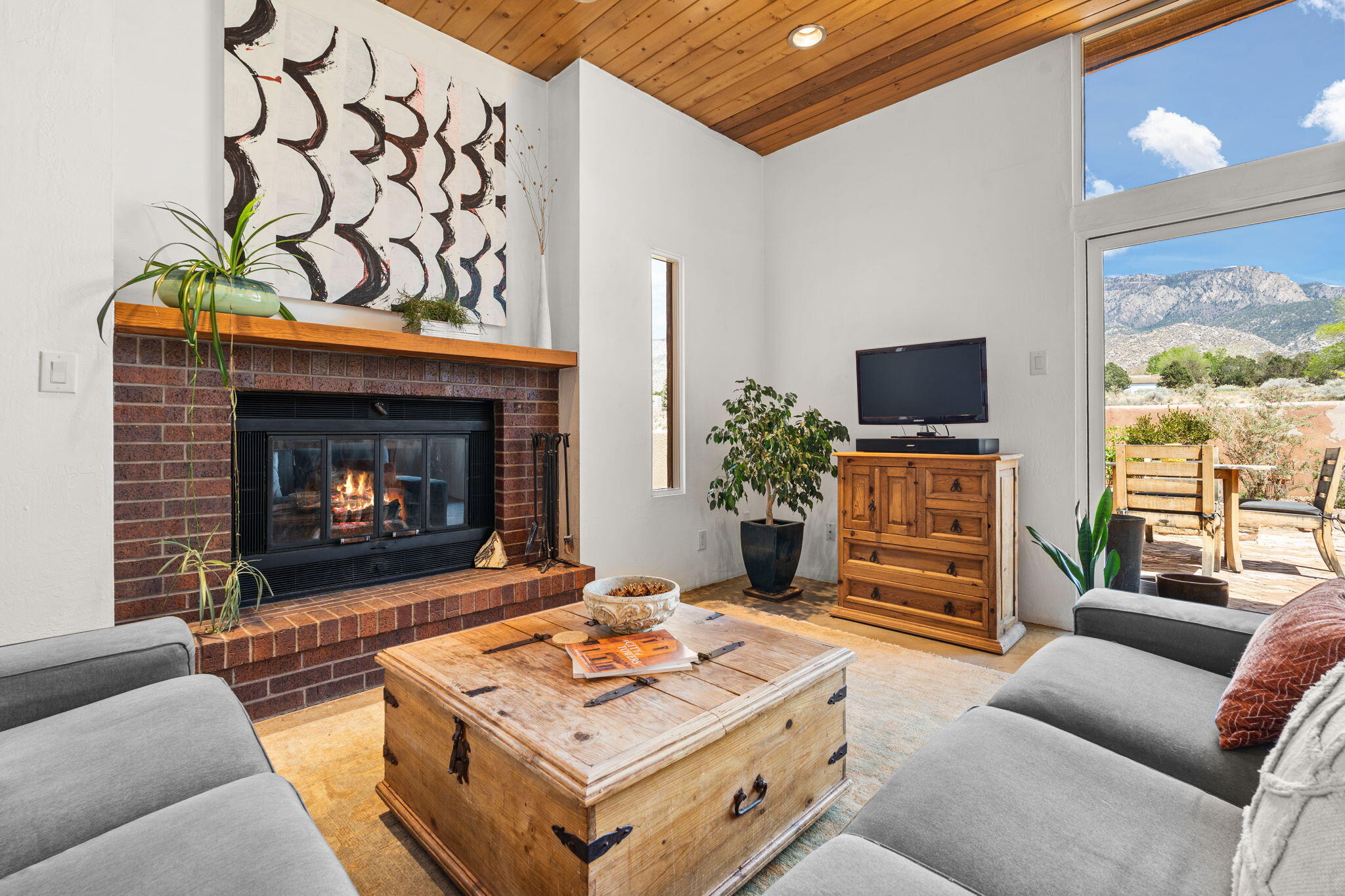 1837 TRAMWAY TERRACE Loop NE