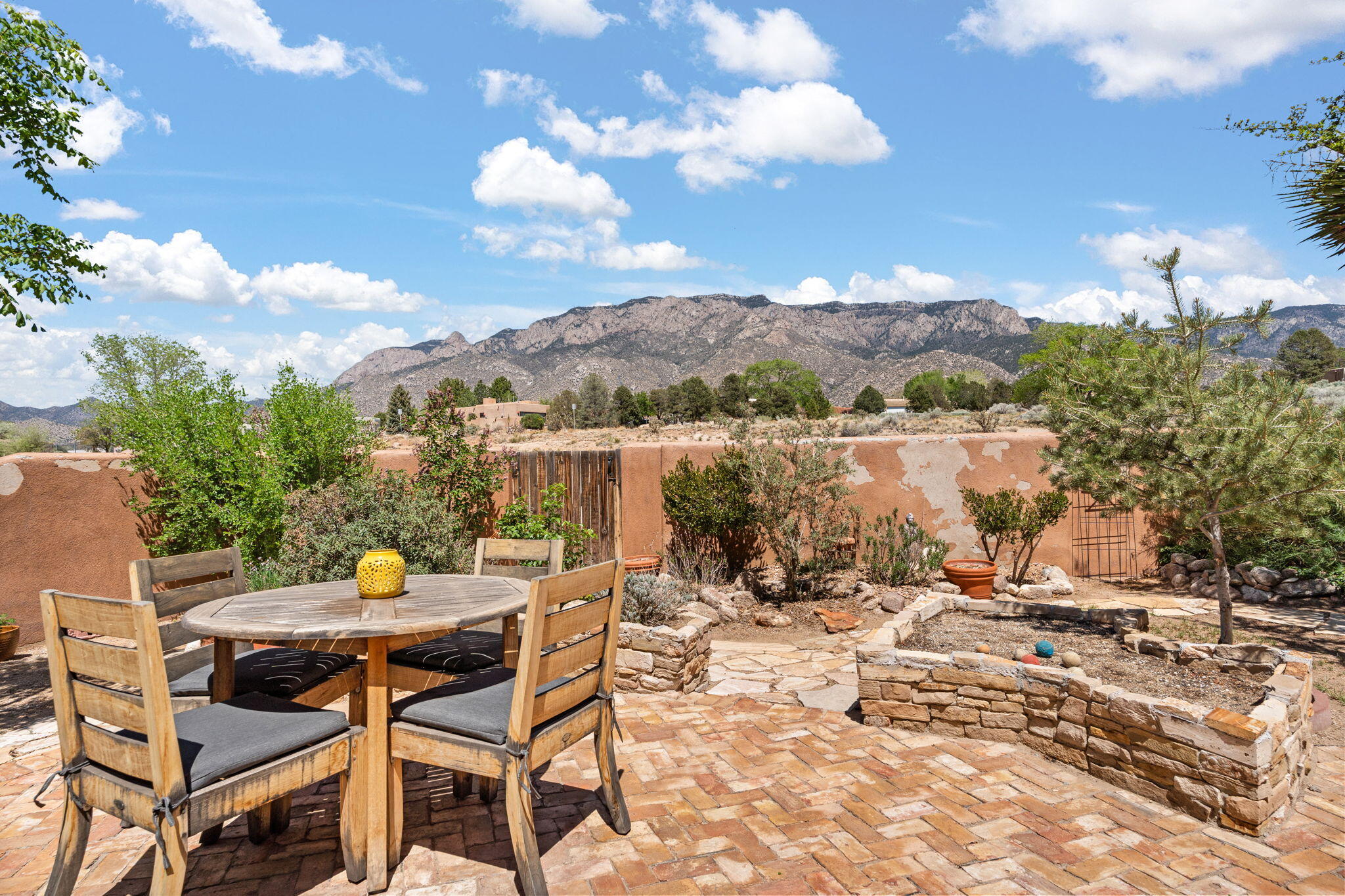 1837 TRAMWAY TERRACE Loop NE