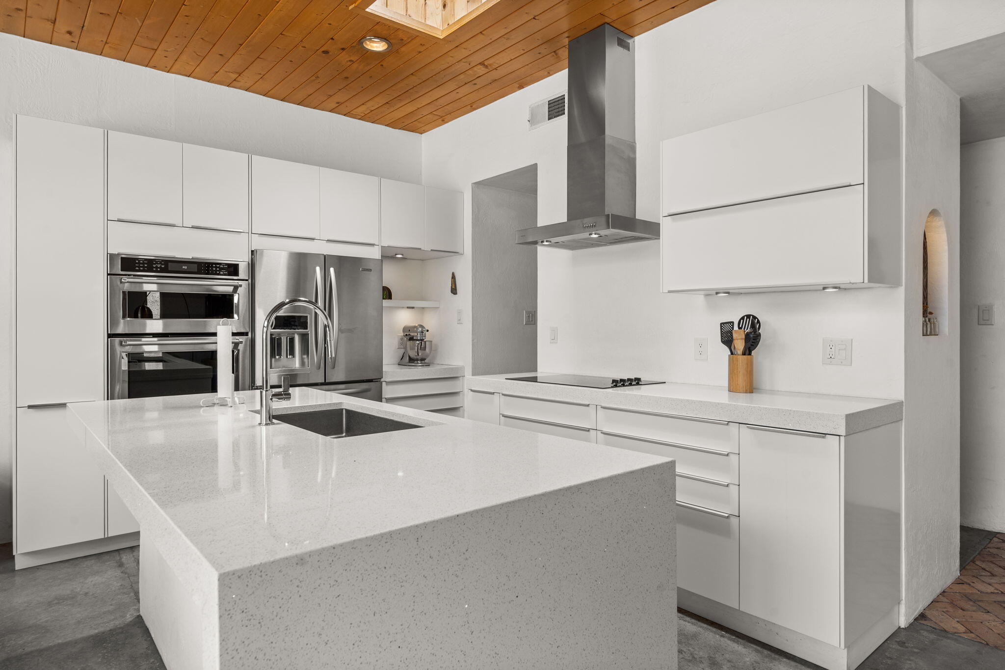 1837 TRAMWAY TERRACE Loop NE