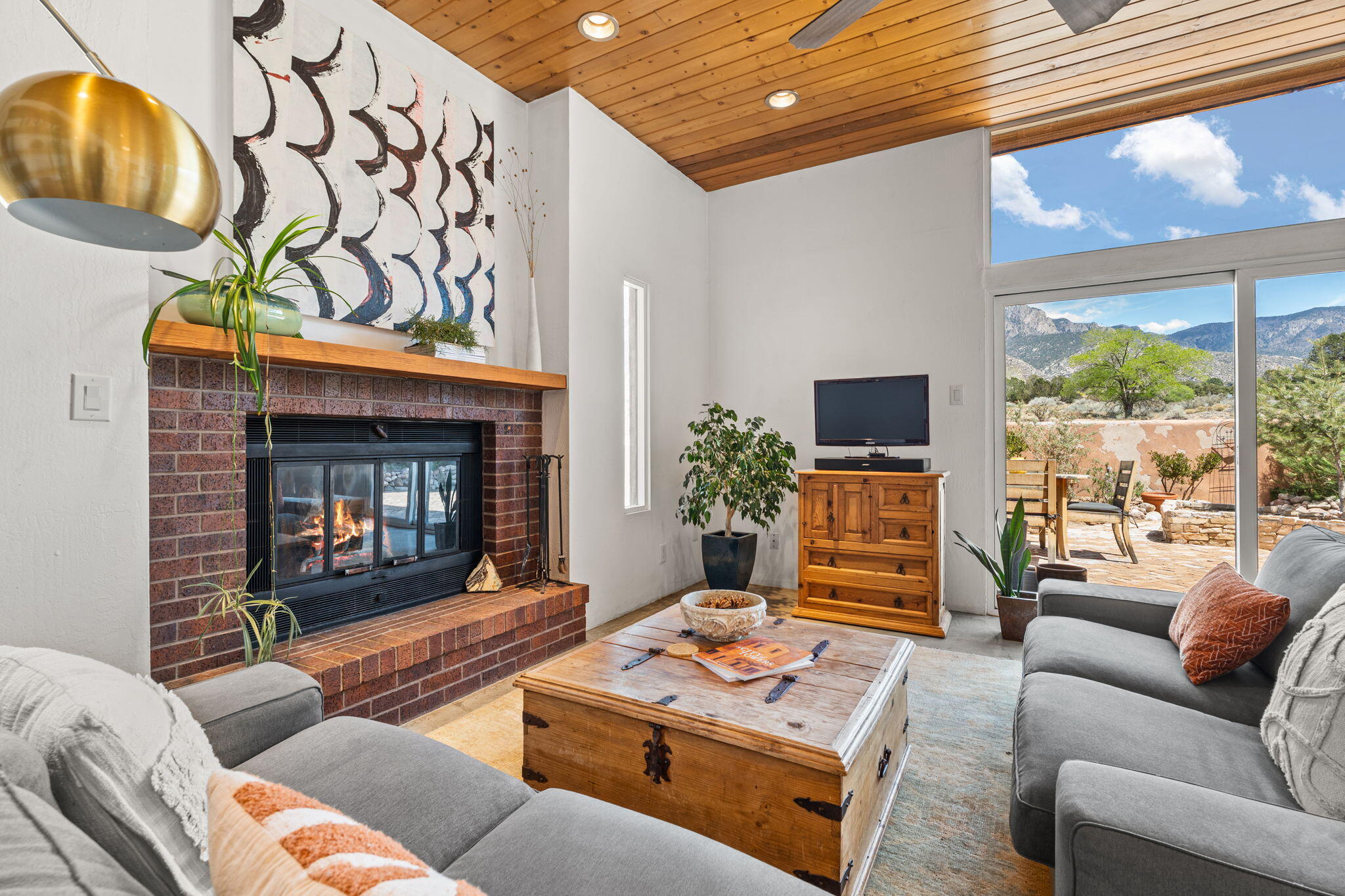 1837 TRAMWAY TERRACE Loop NE