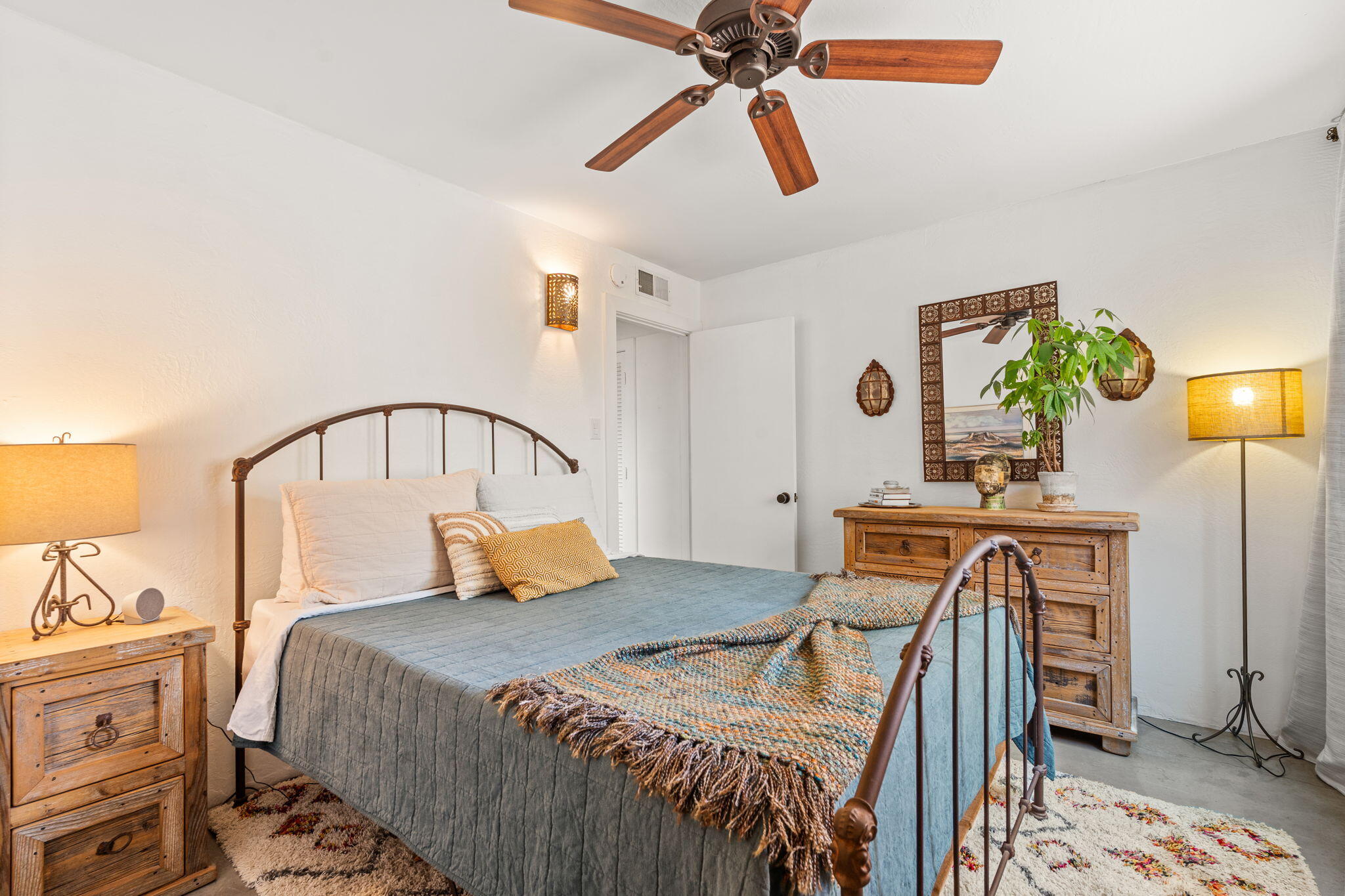 1837 TRAMWAY TERRACE Loop NE