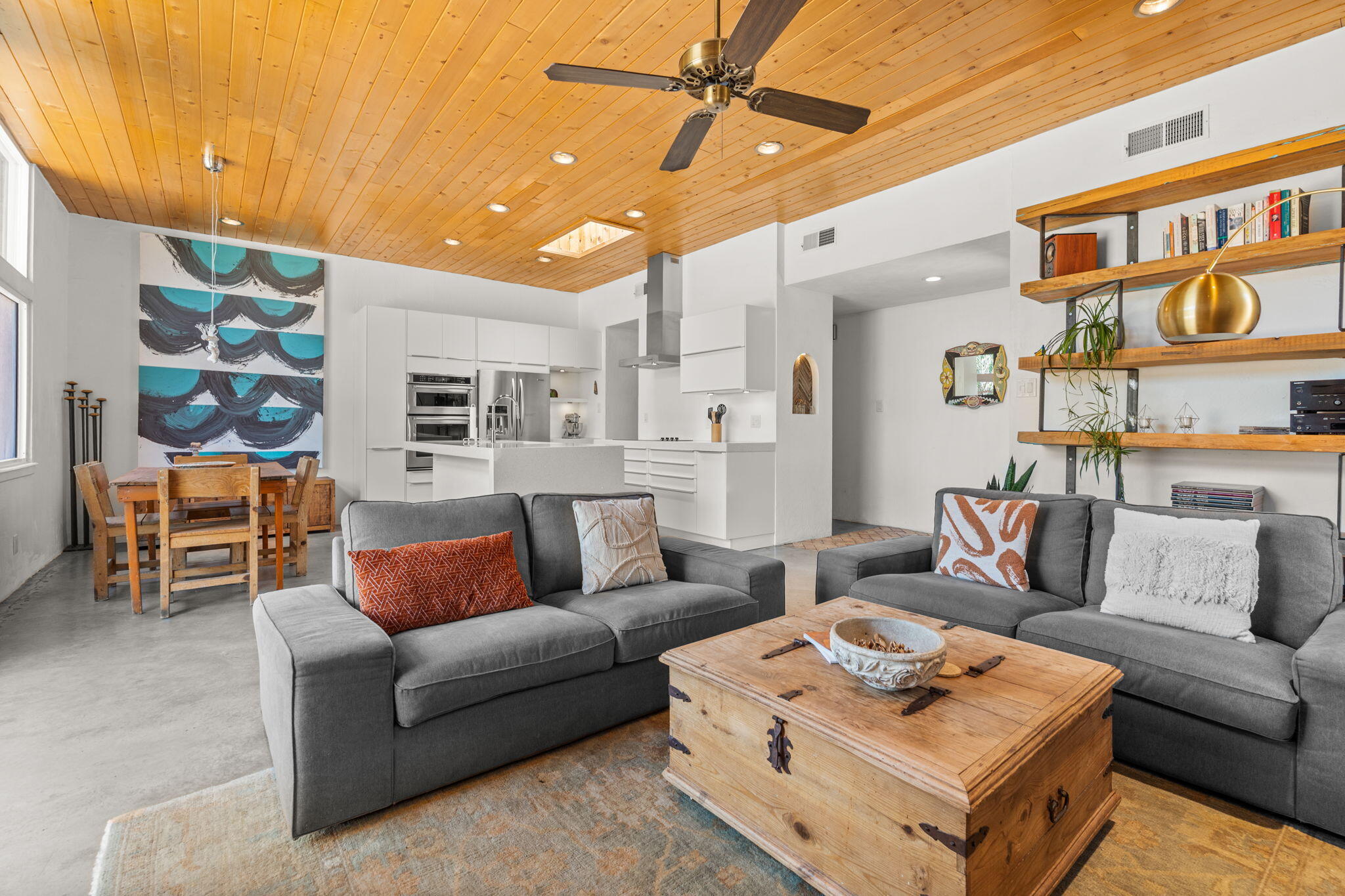 1837 TRAMWAY TERRACE Loop NE