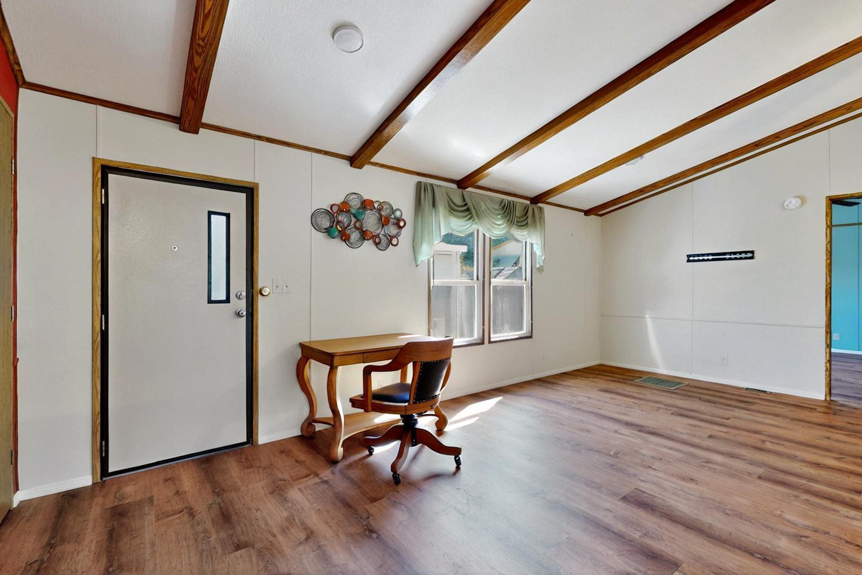 7112 Pan American Freeway NE 392