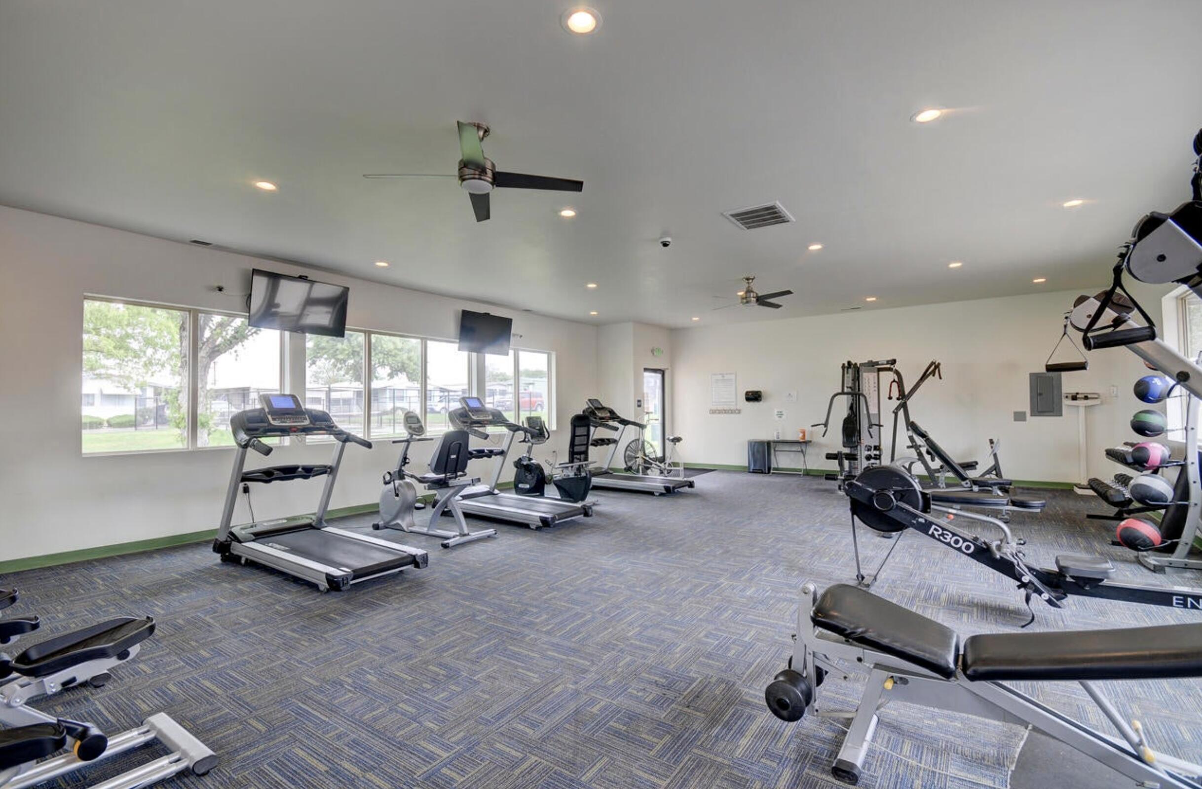 7112 Pan American Freeway NE 392