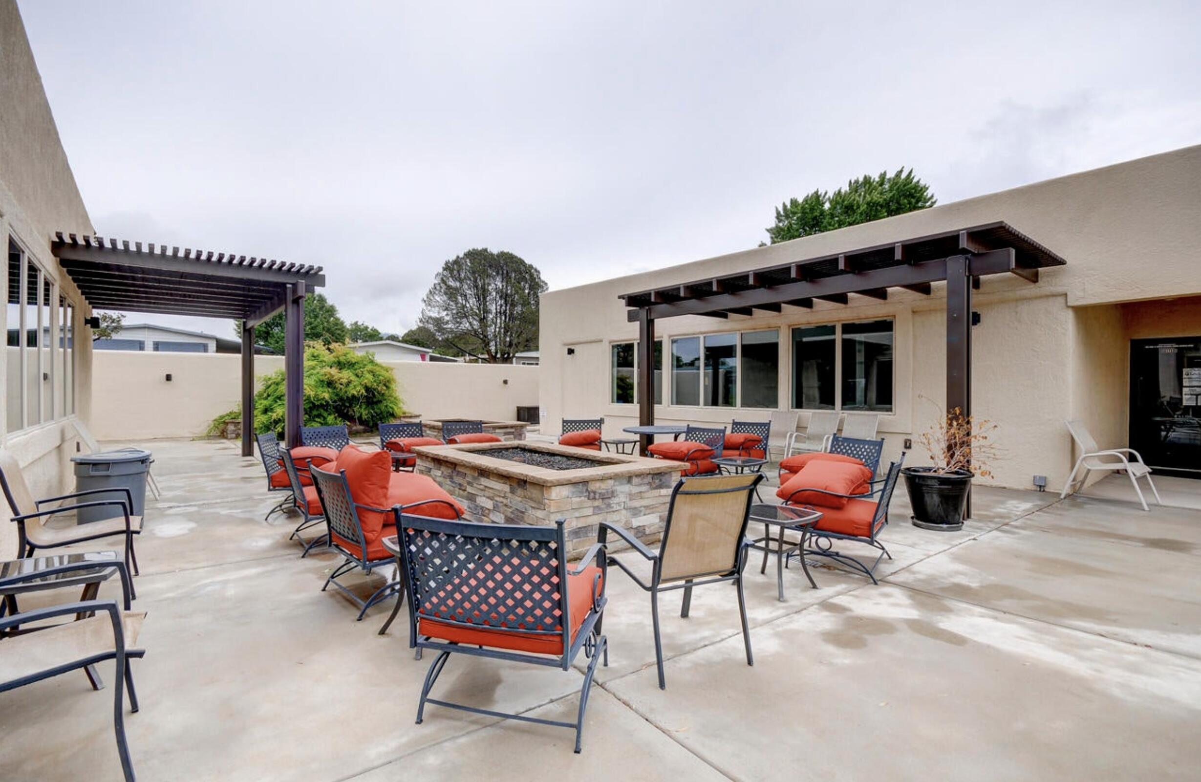 7112 Pan American Freeway NE 392