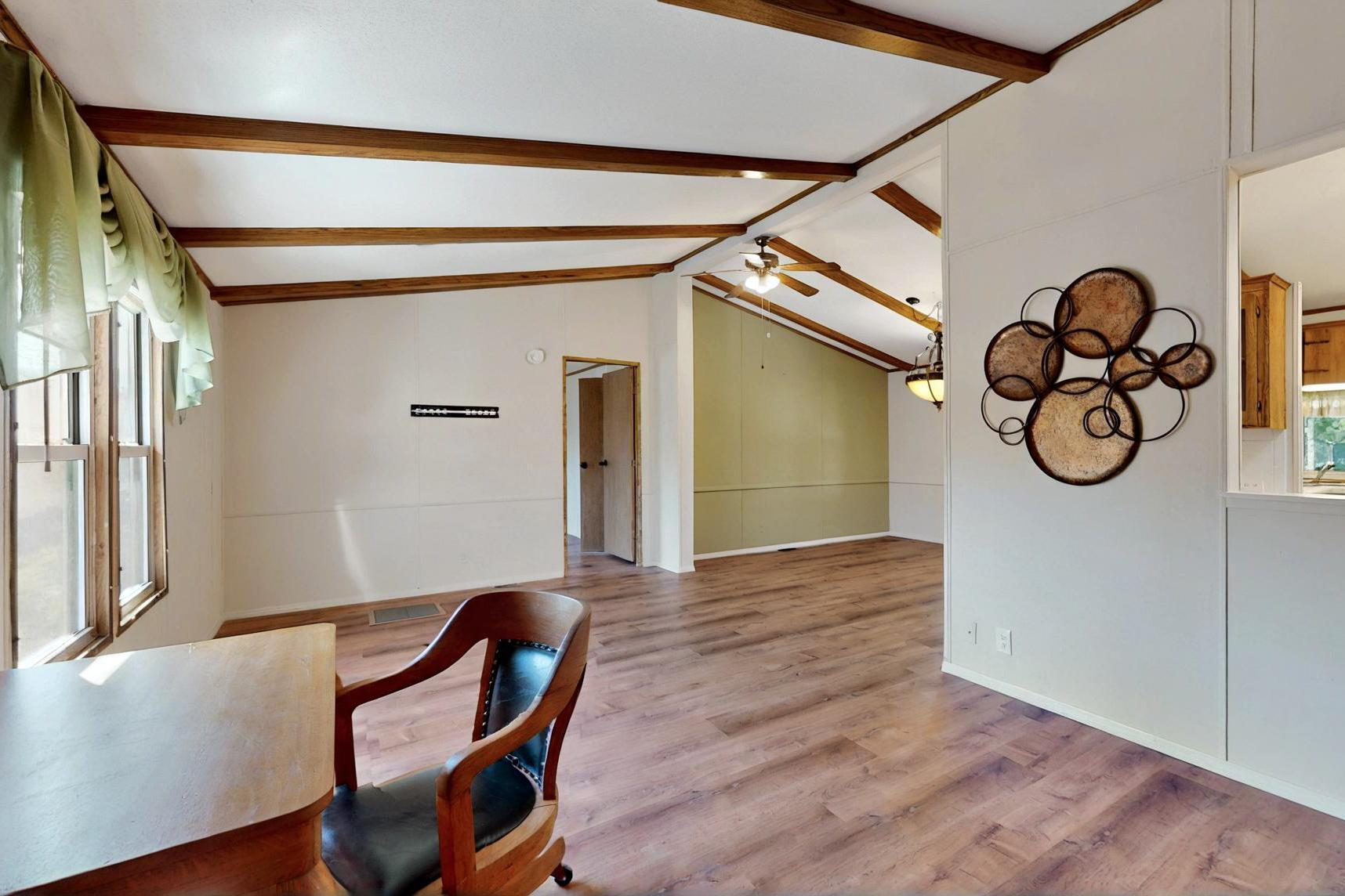 7112 Pan American Freeway NE 392