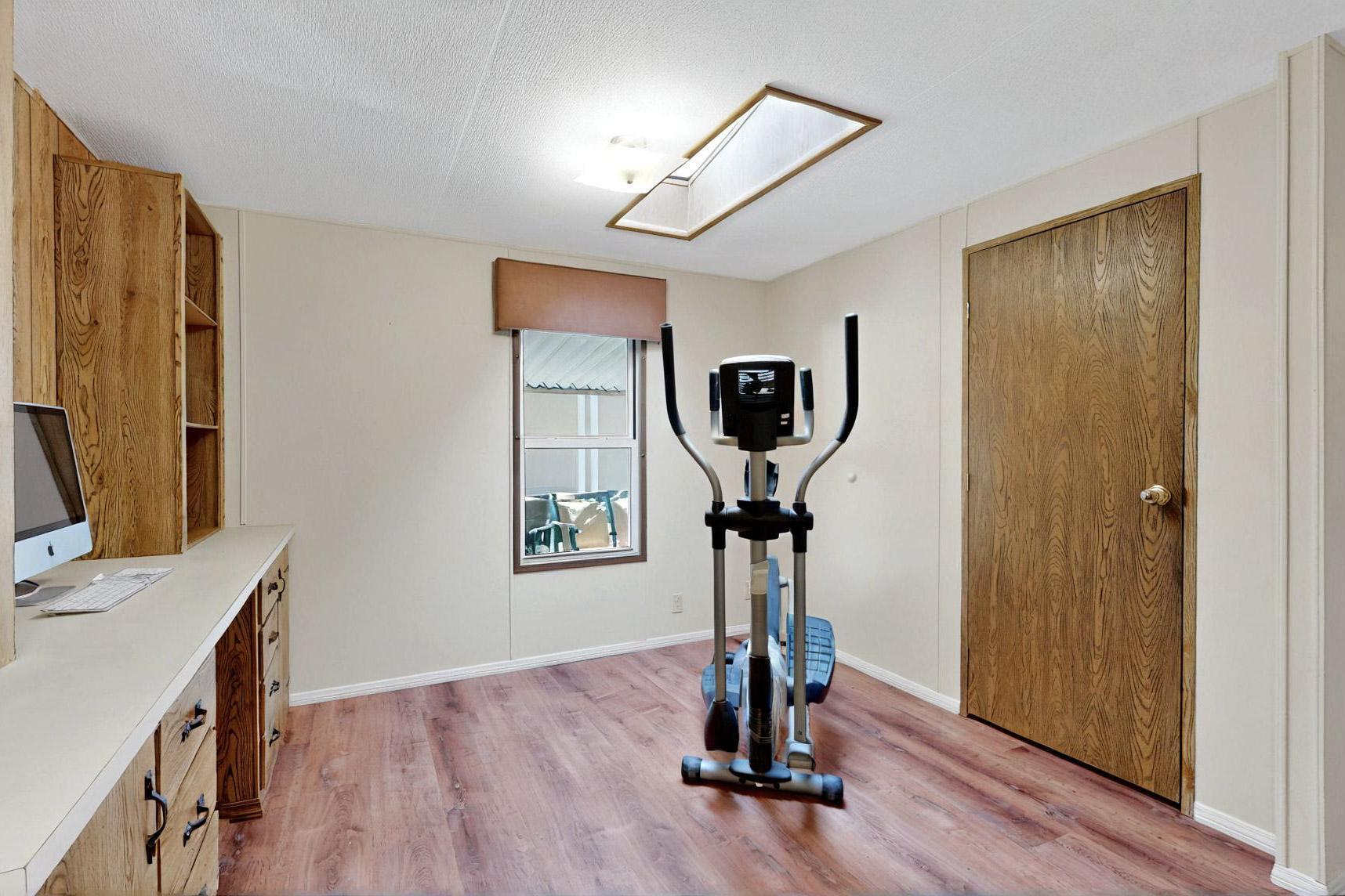 7112 Pan American Freeway NE 392