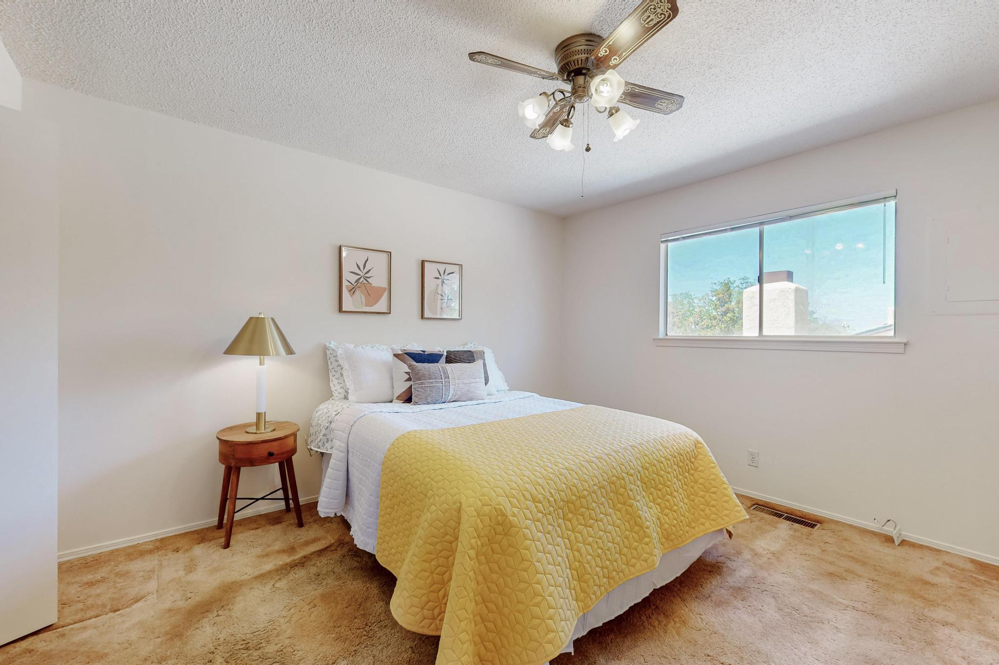 11212 NASSAU Drive NE