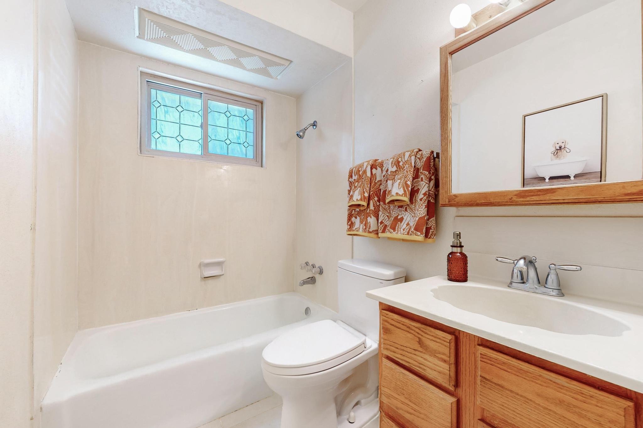 11212 NASSAU Drive NE