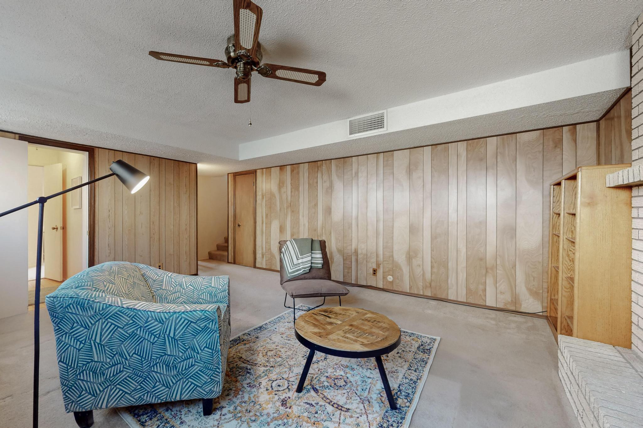 11212 NASSAU Drive NE