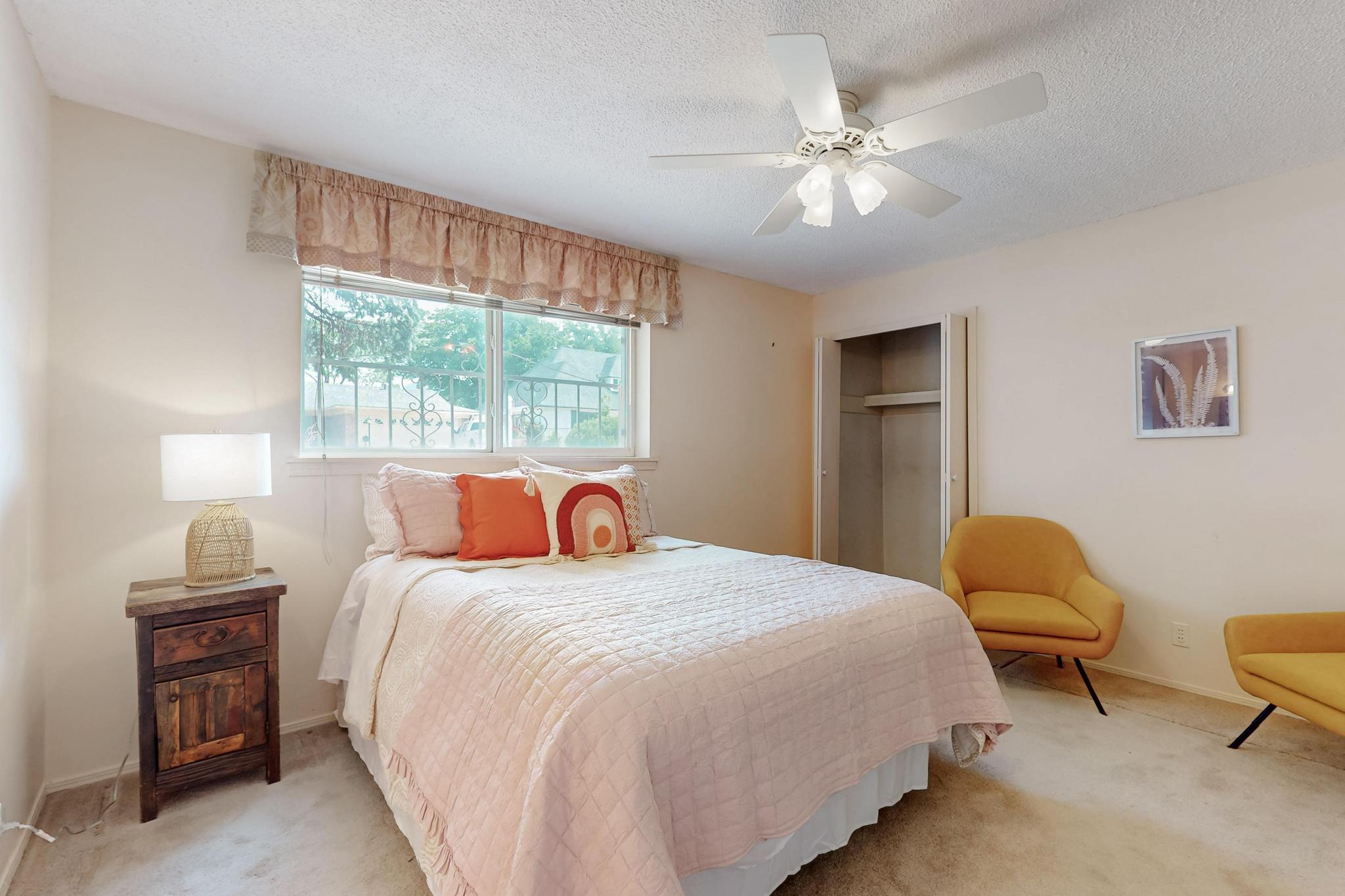 11212 NASSAU Drive NE