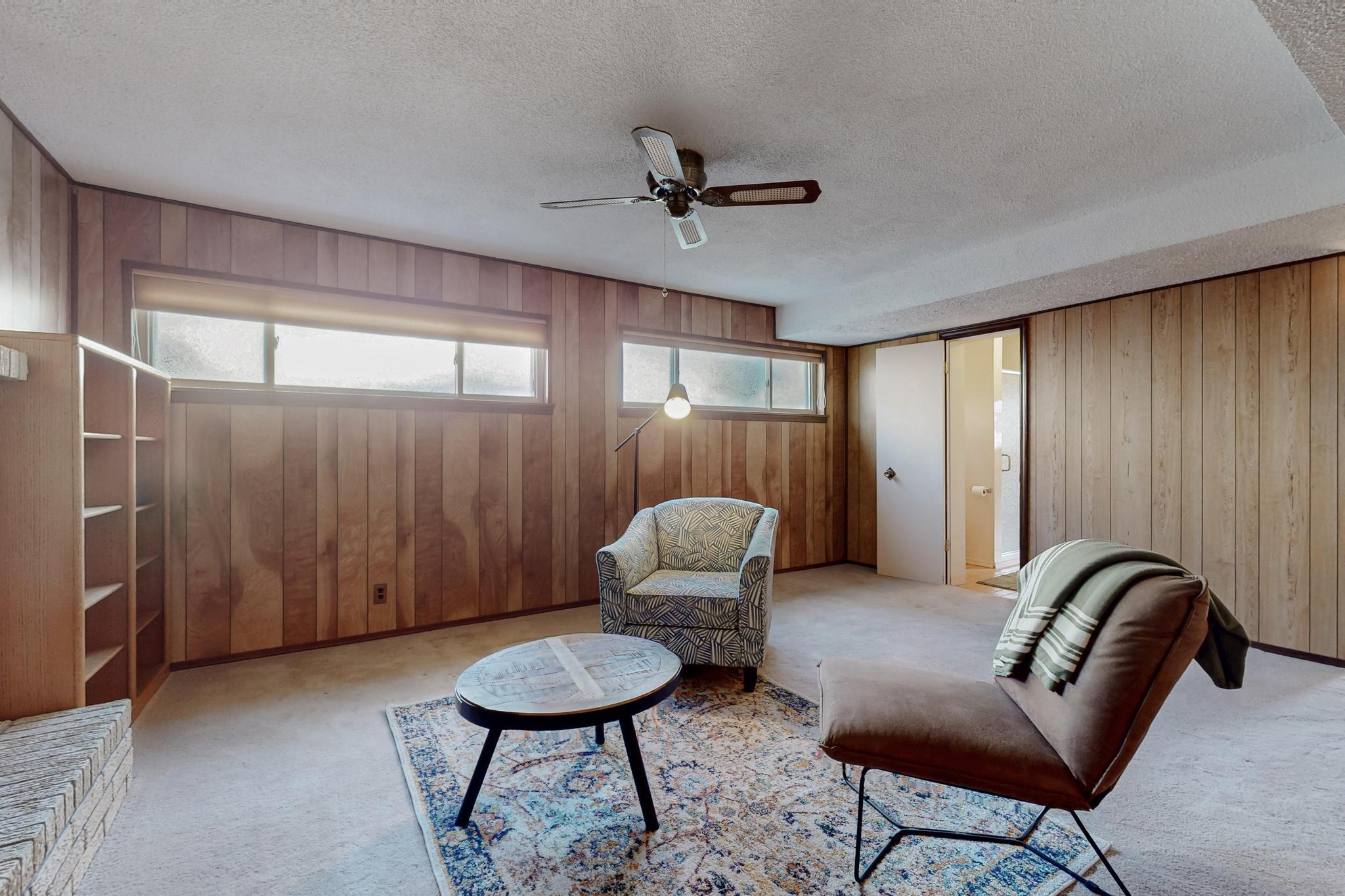 11212 NASSAU Drive NE