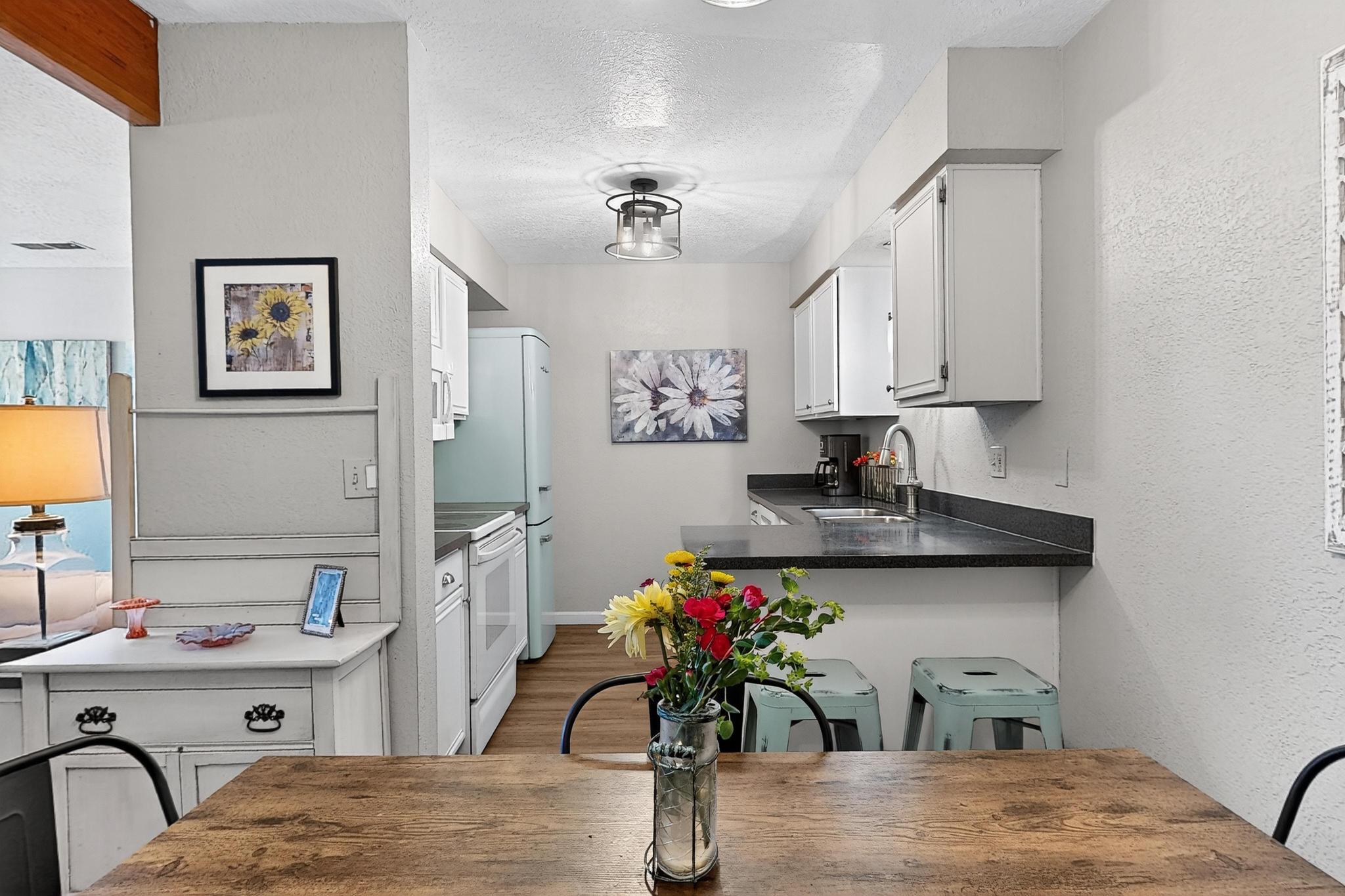 2900 VISTA DEL REY NE 1C