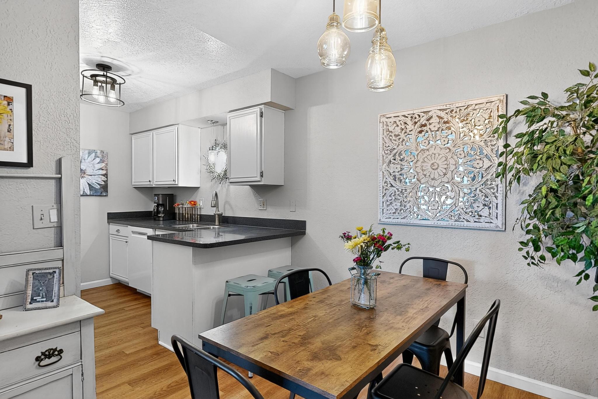 2900 VISTA DEL REY NE 1C