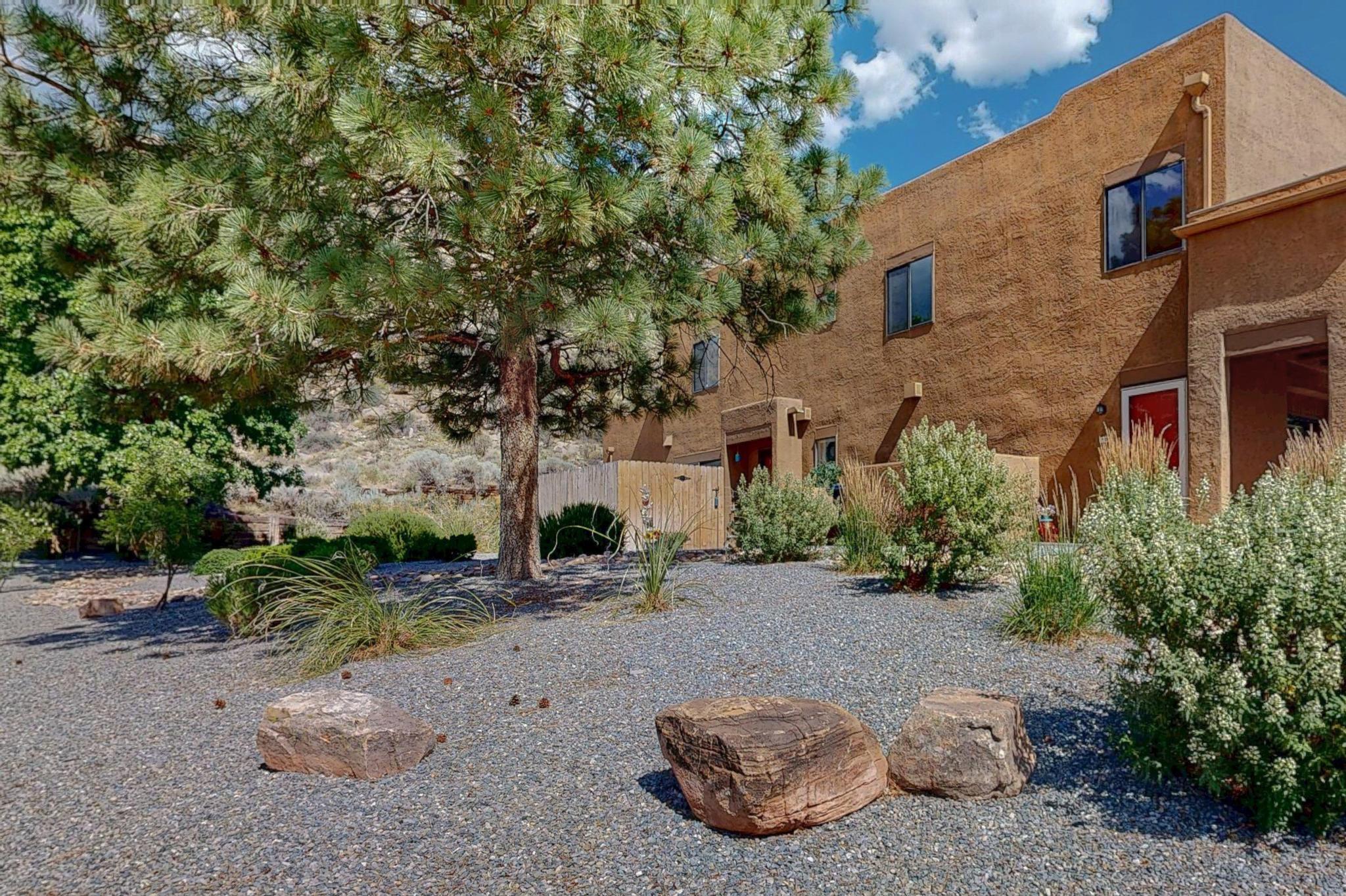 2900 VISTA DEL REY NE 1C