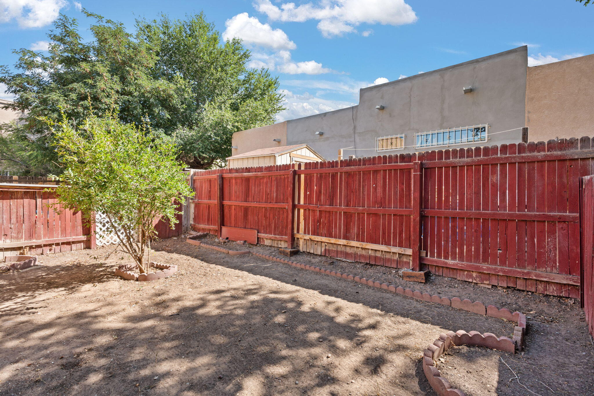 604 BATAAN Drive SW