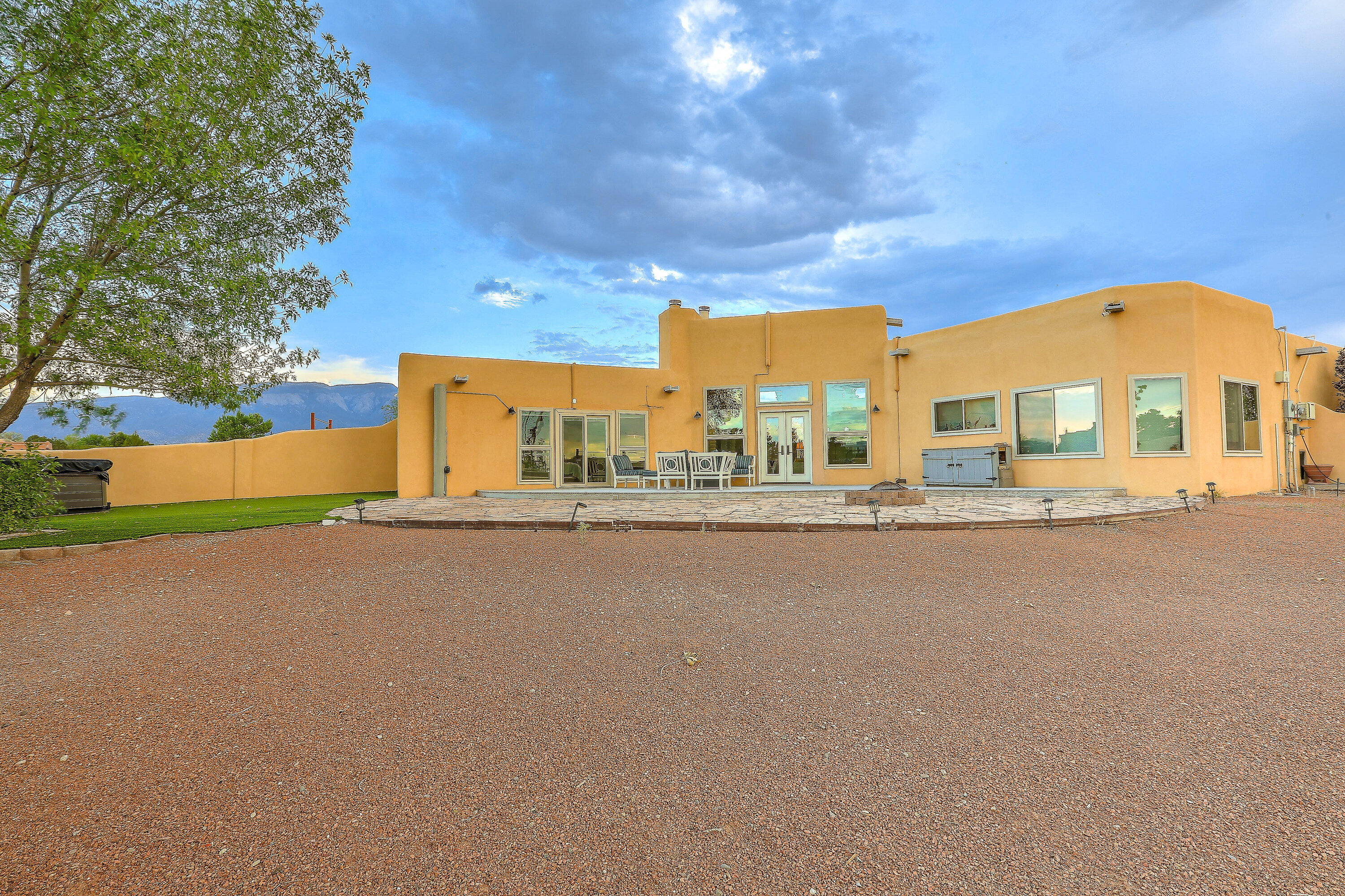 115 Placitas Trails Road